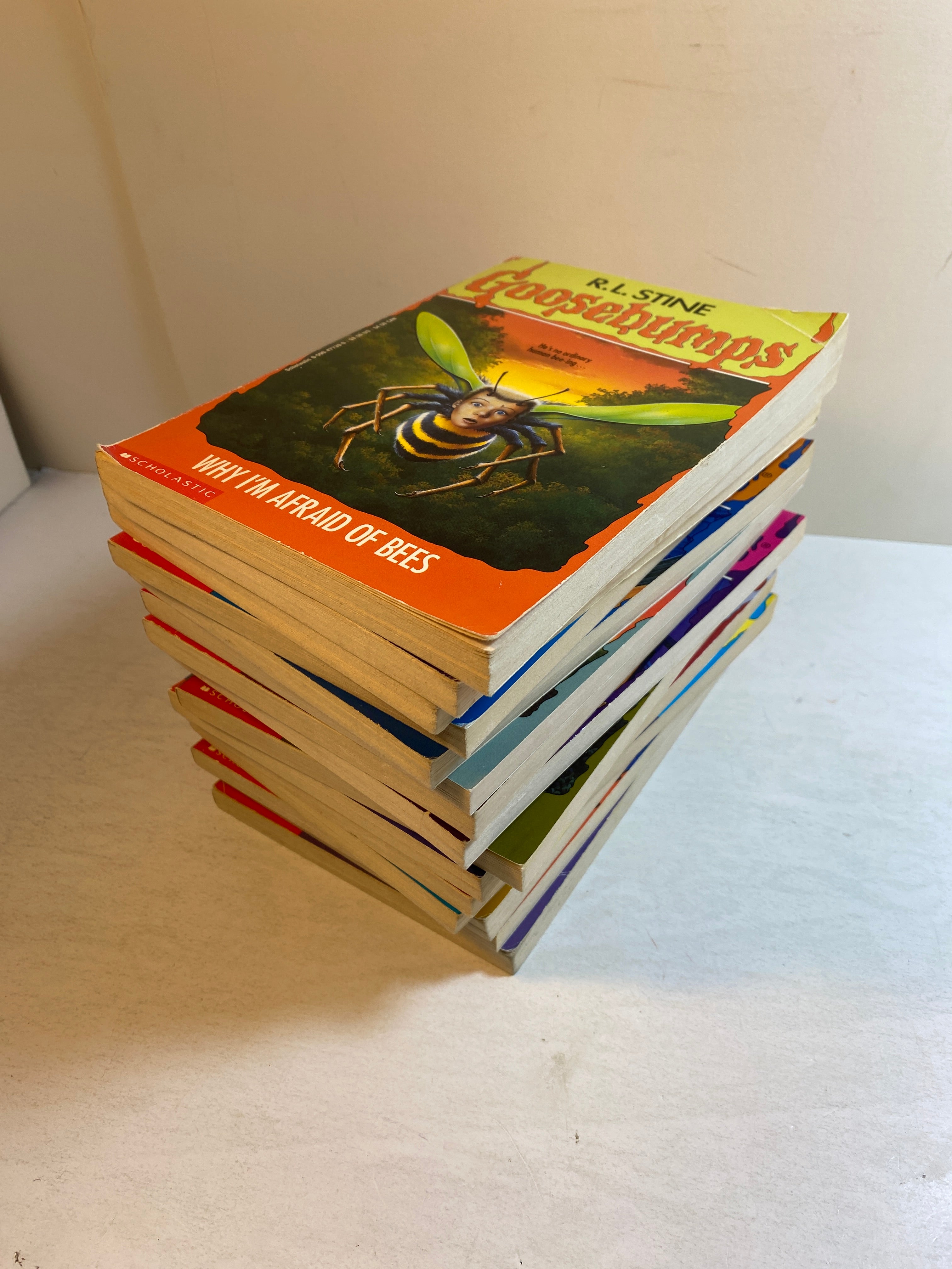 Lot of 15 Goosebumps RL Stine paperbacks 1992-1995