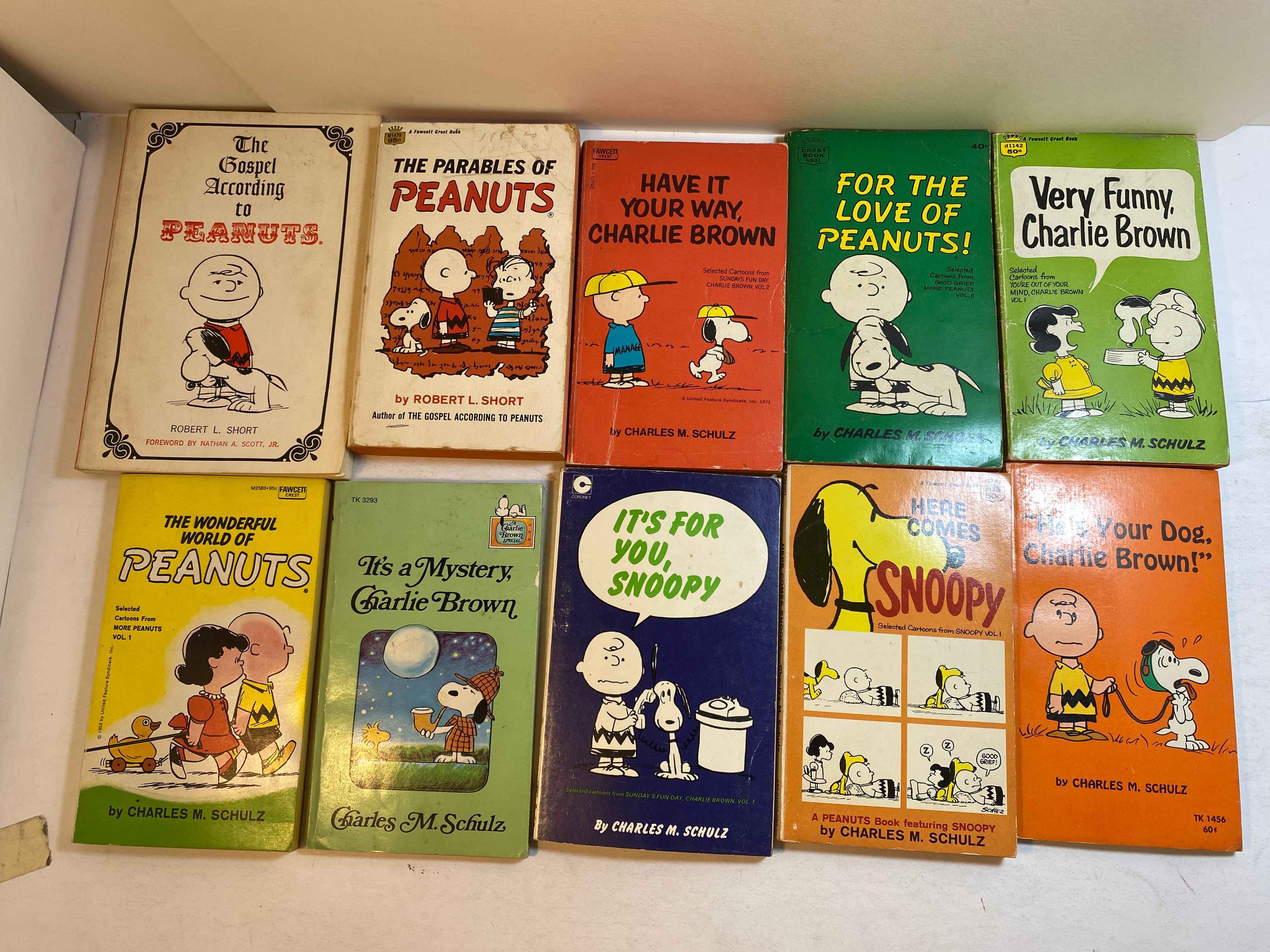 Lot of 19 Vintage Peanuts paperbacks Charles Schulz 1954-1975