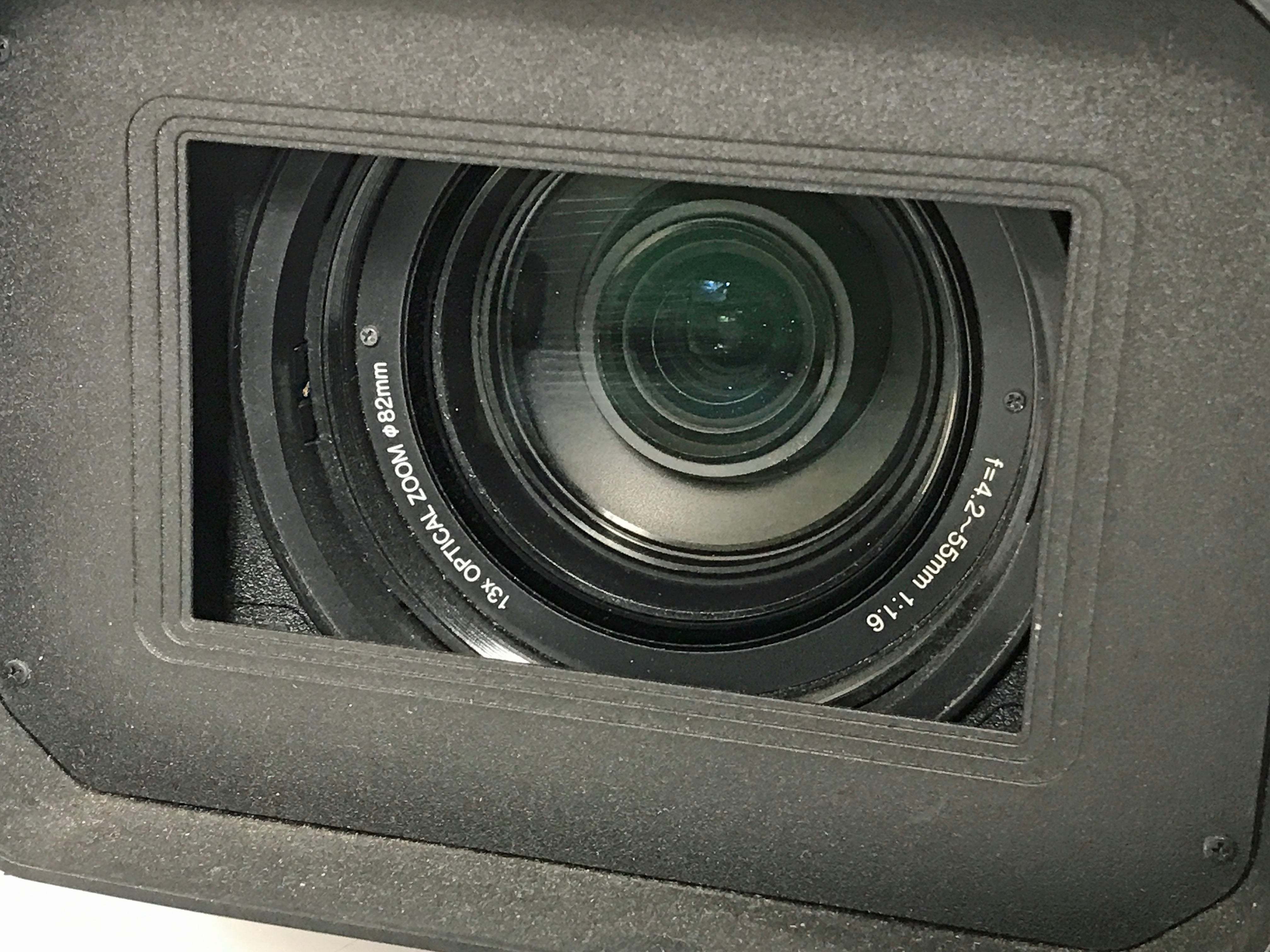 Panasonic AG-HVX200P 3-CCD P2/DVCPRO HD Format Camcorder