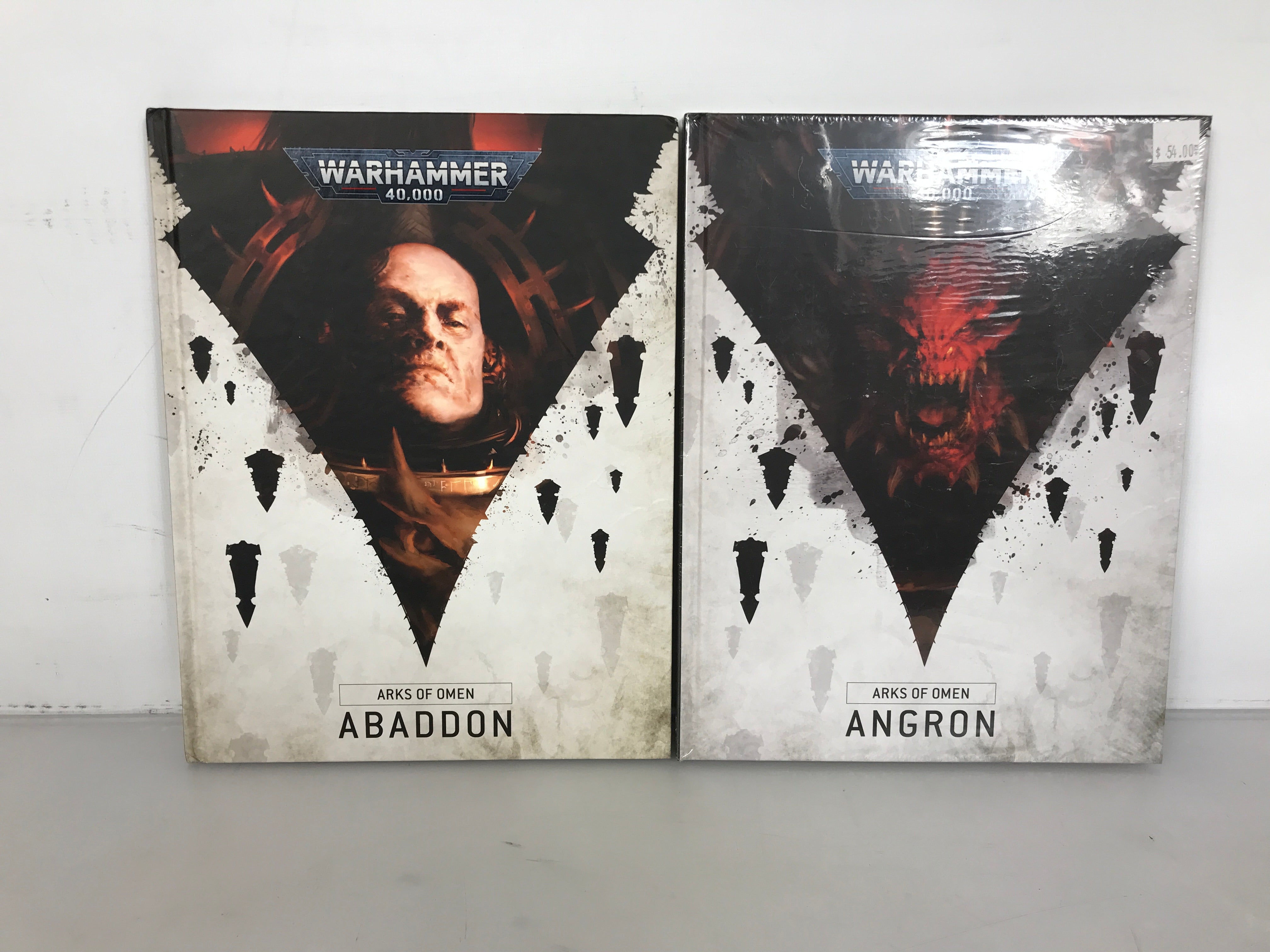 Lot of 2 Warhammer 40K Arks of Omen 1-2 Books