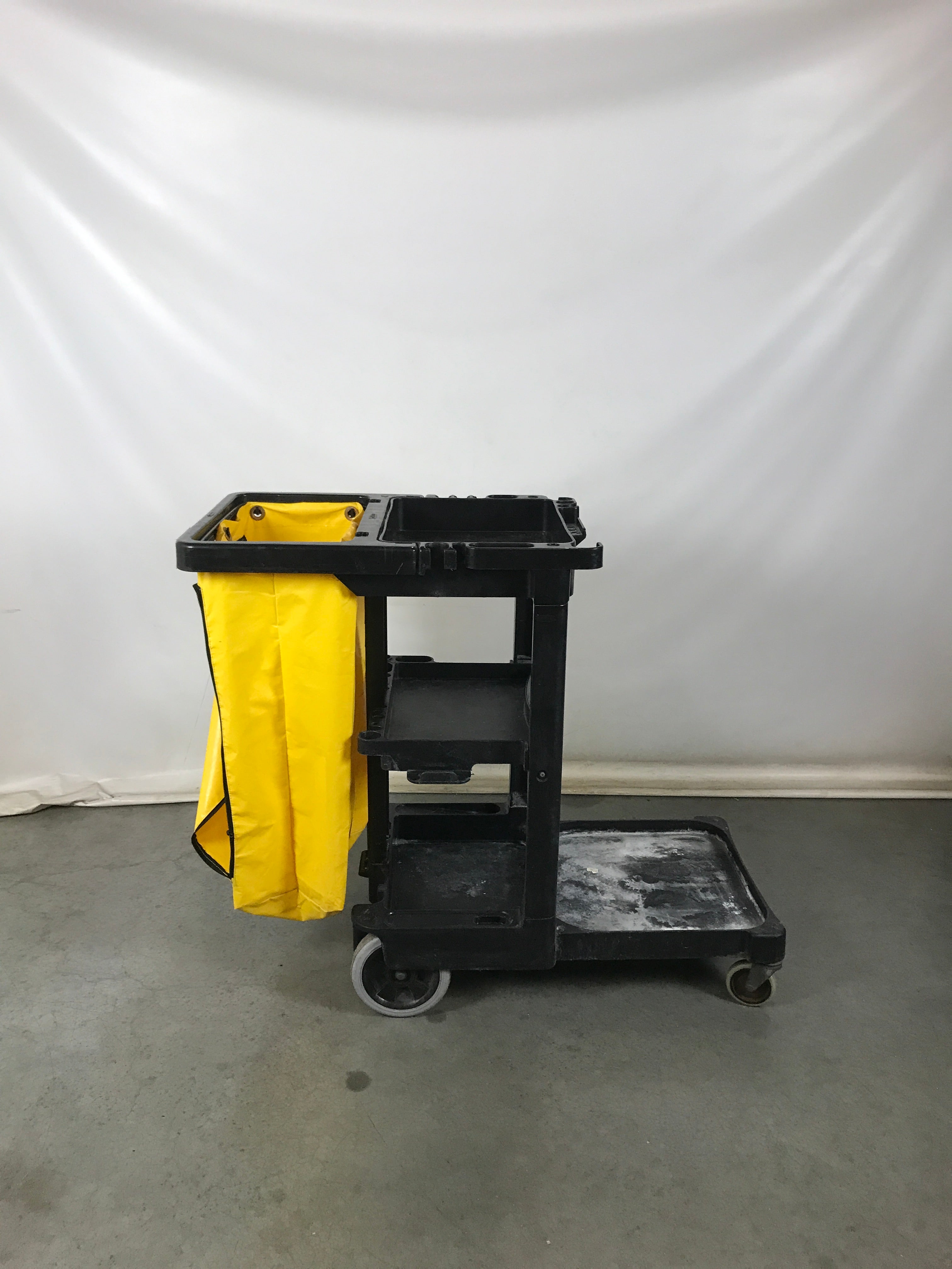 Rubbermaid Janitorial 3-Shelf Cleaning Cart w/ Vinyl Bag