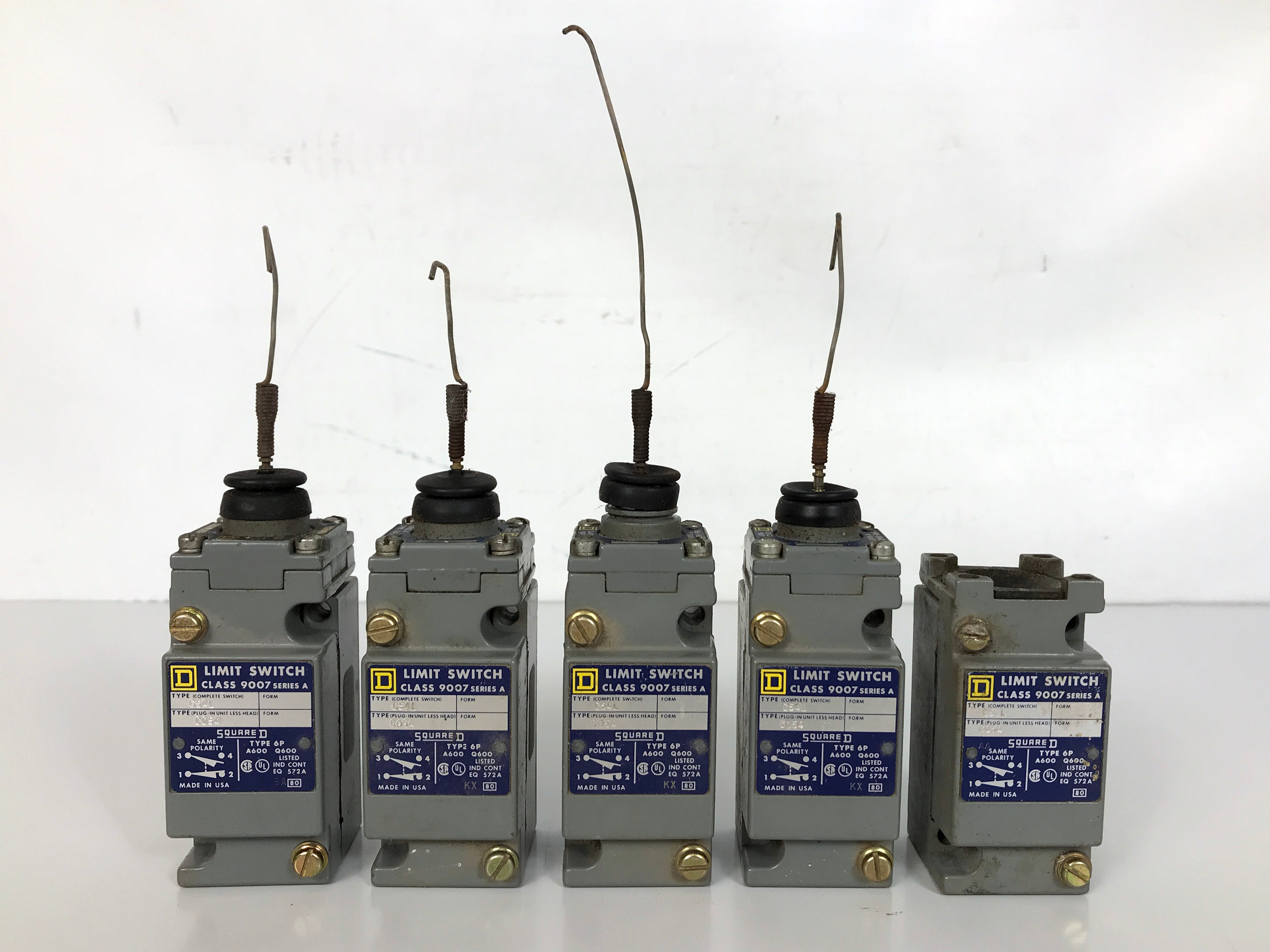 Lot of 5 used Square D 9007 C54L Limit Switches Mechanical Turret Head
