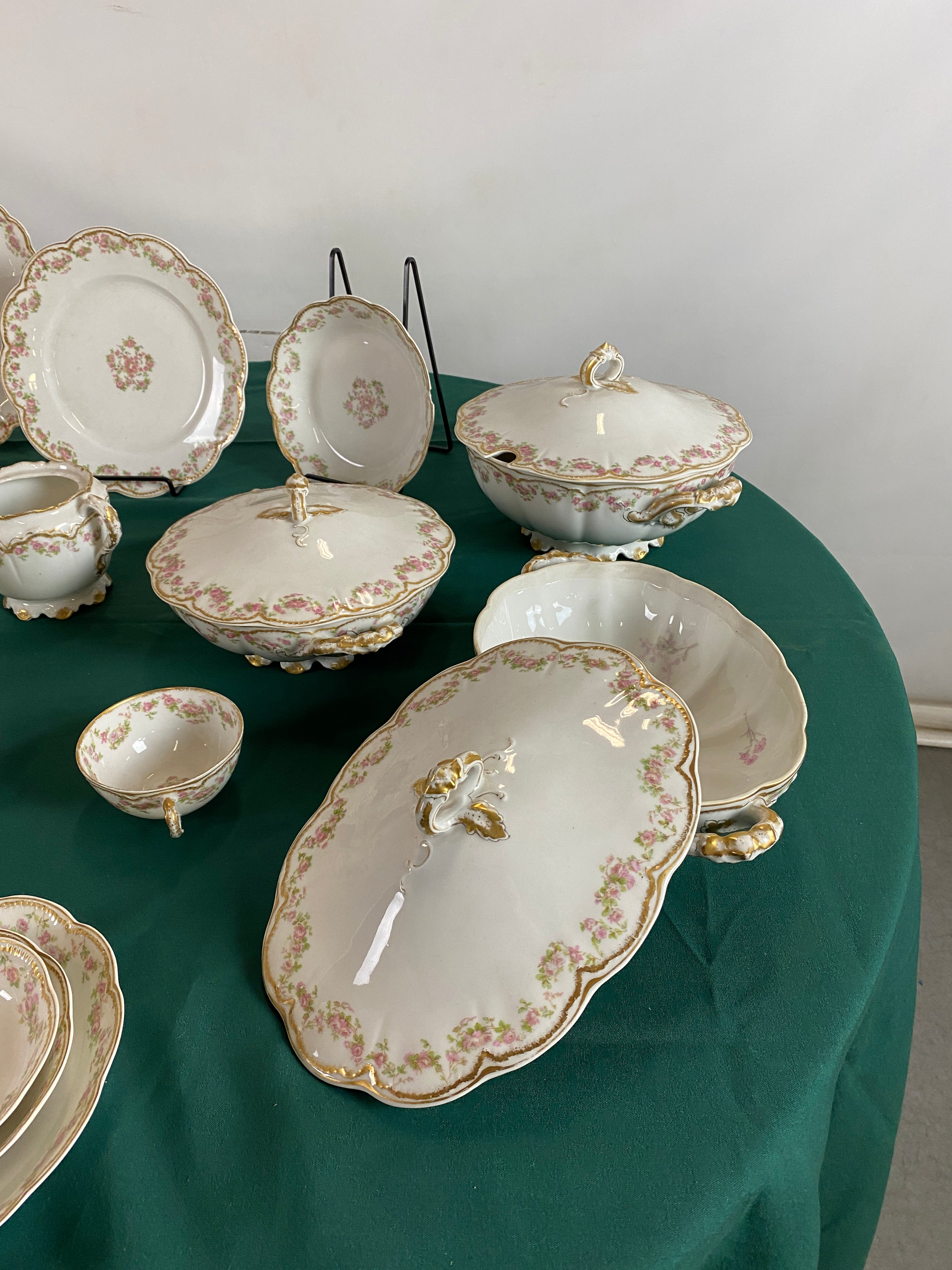 Haviland + Co. Limoges France Dinnerware Set