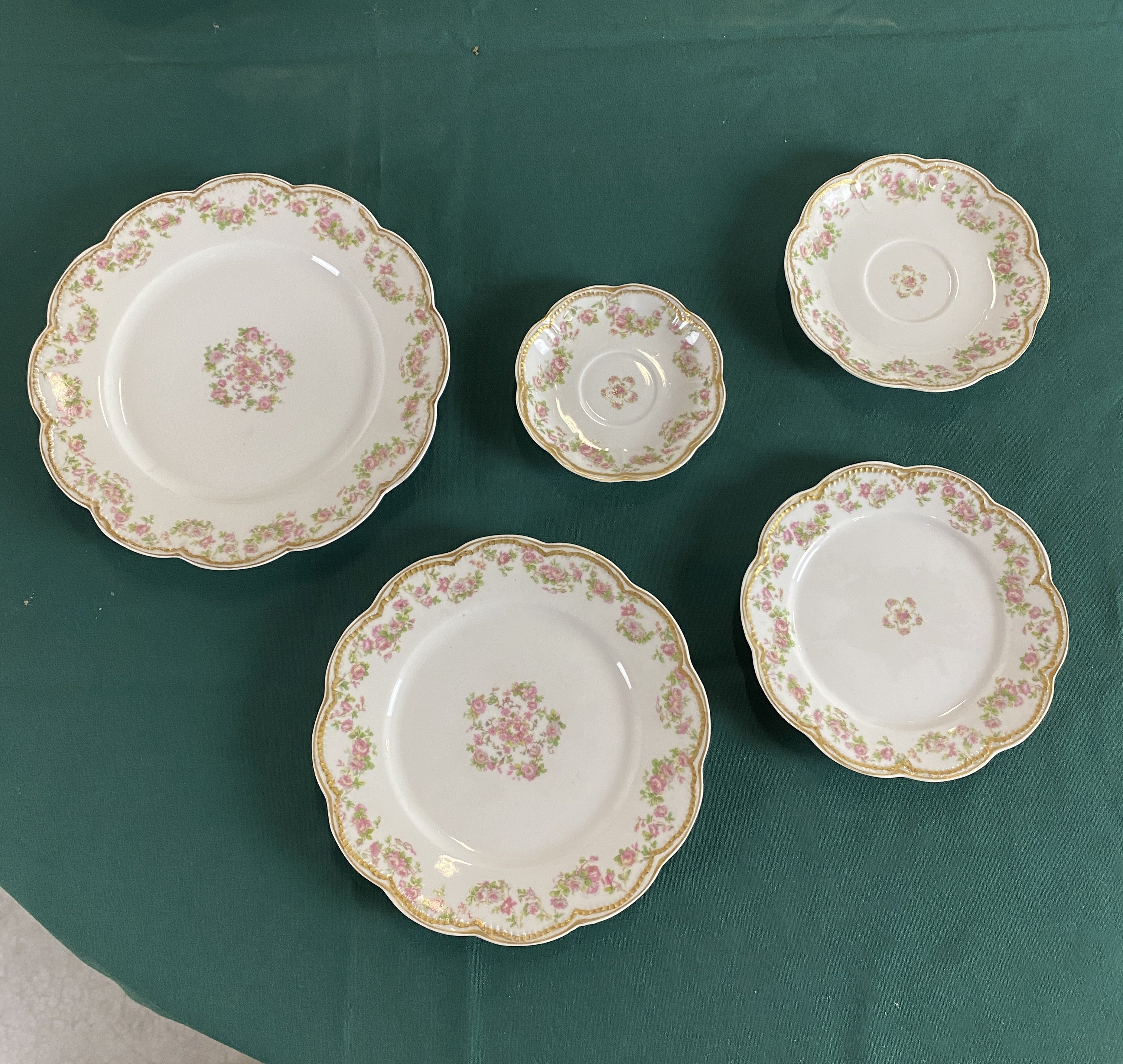 Haviland + Co. Limoges France Dinnerware Set