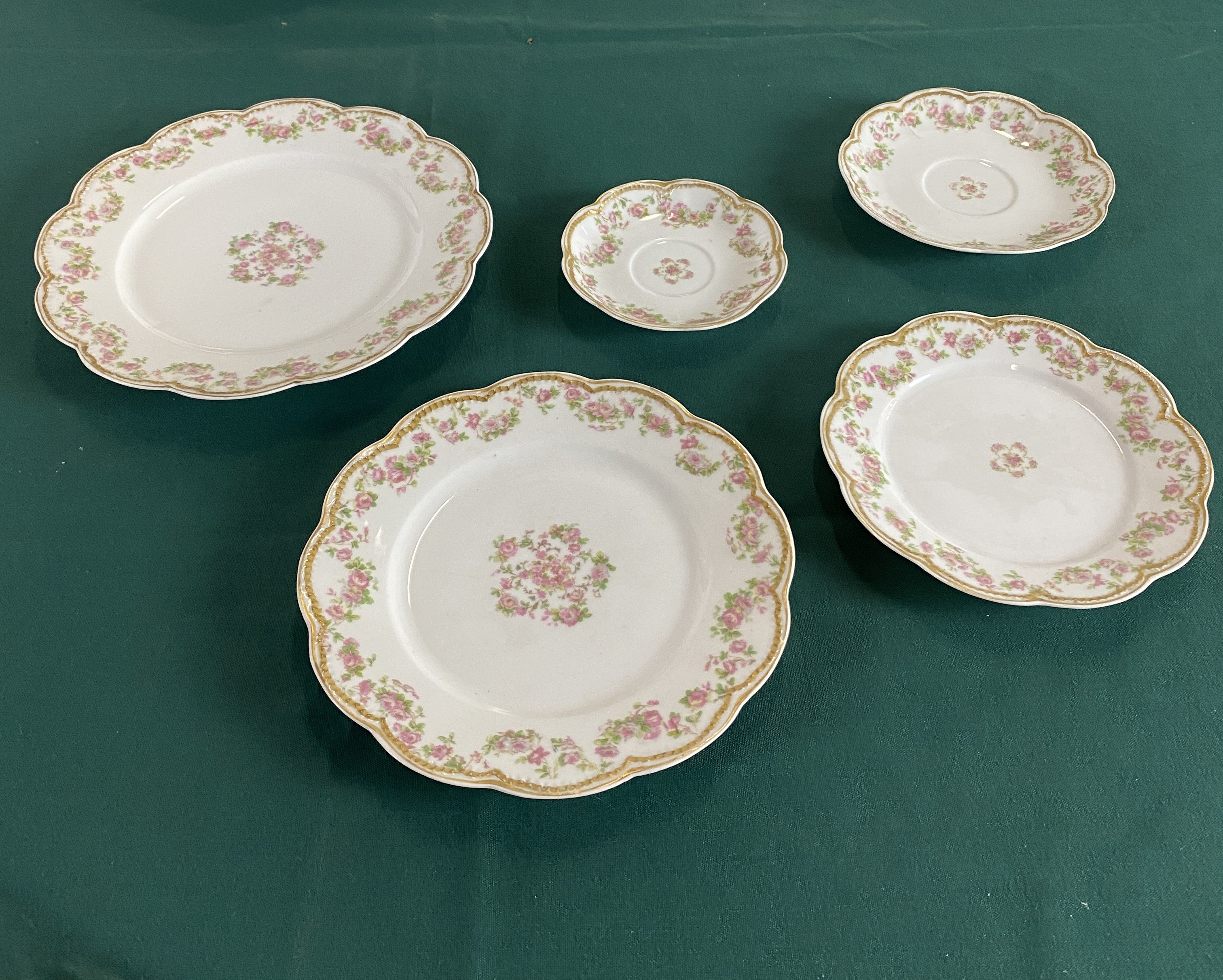 Haviland + Co. Limoges France Dinnerware Set