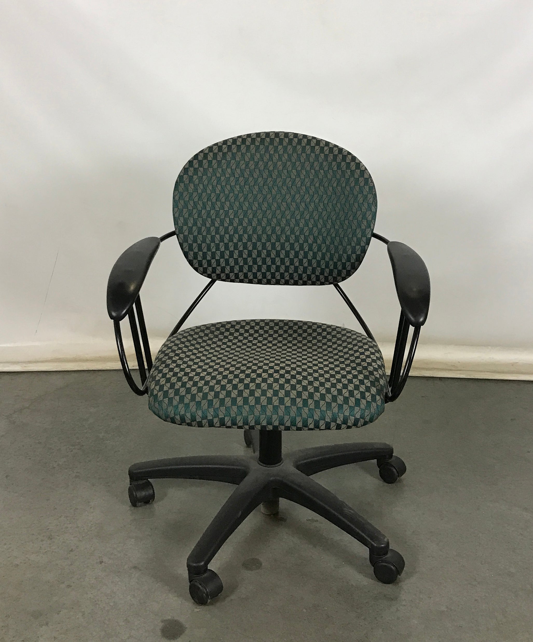 Steelcase uno store office chair