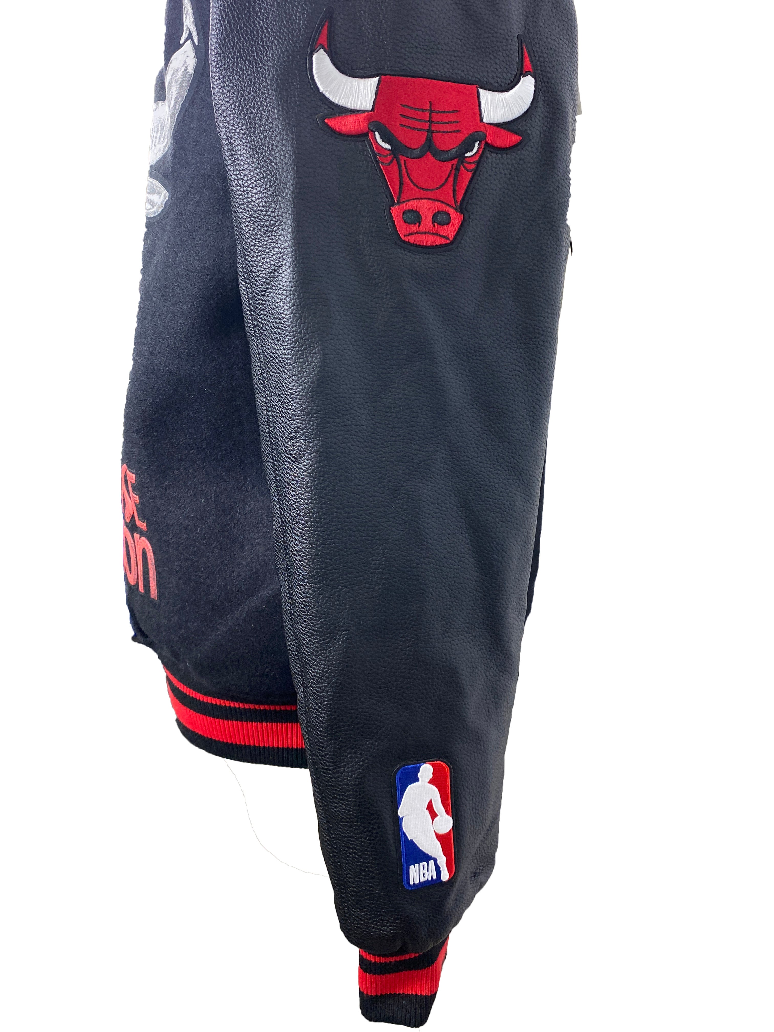 Black Chicago Bulls Jacket Unisex Size M