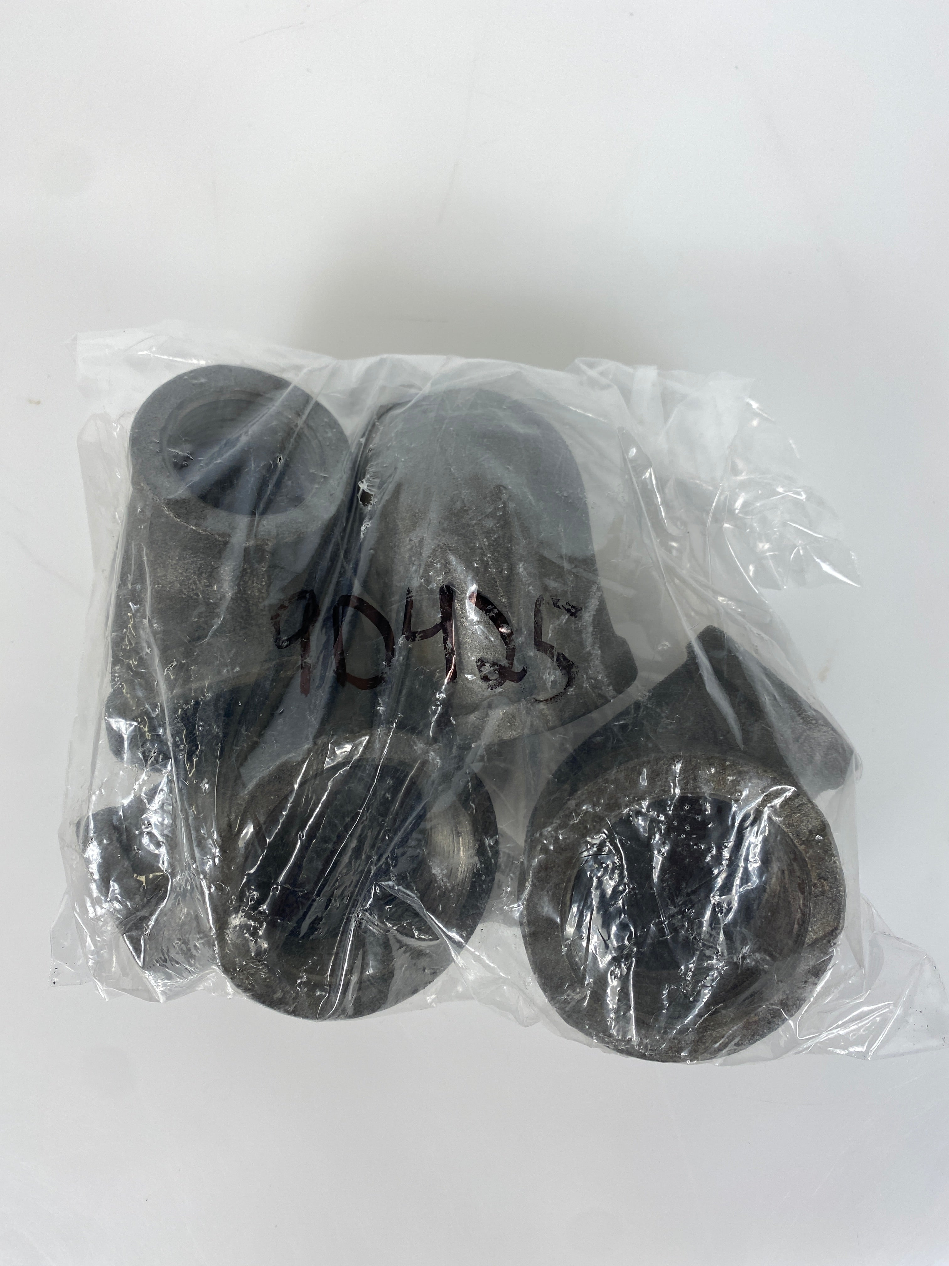 Black Elbow 1 1/2 x 1" Pack of 4