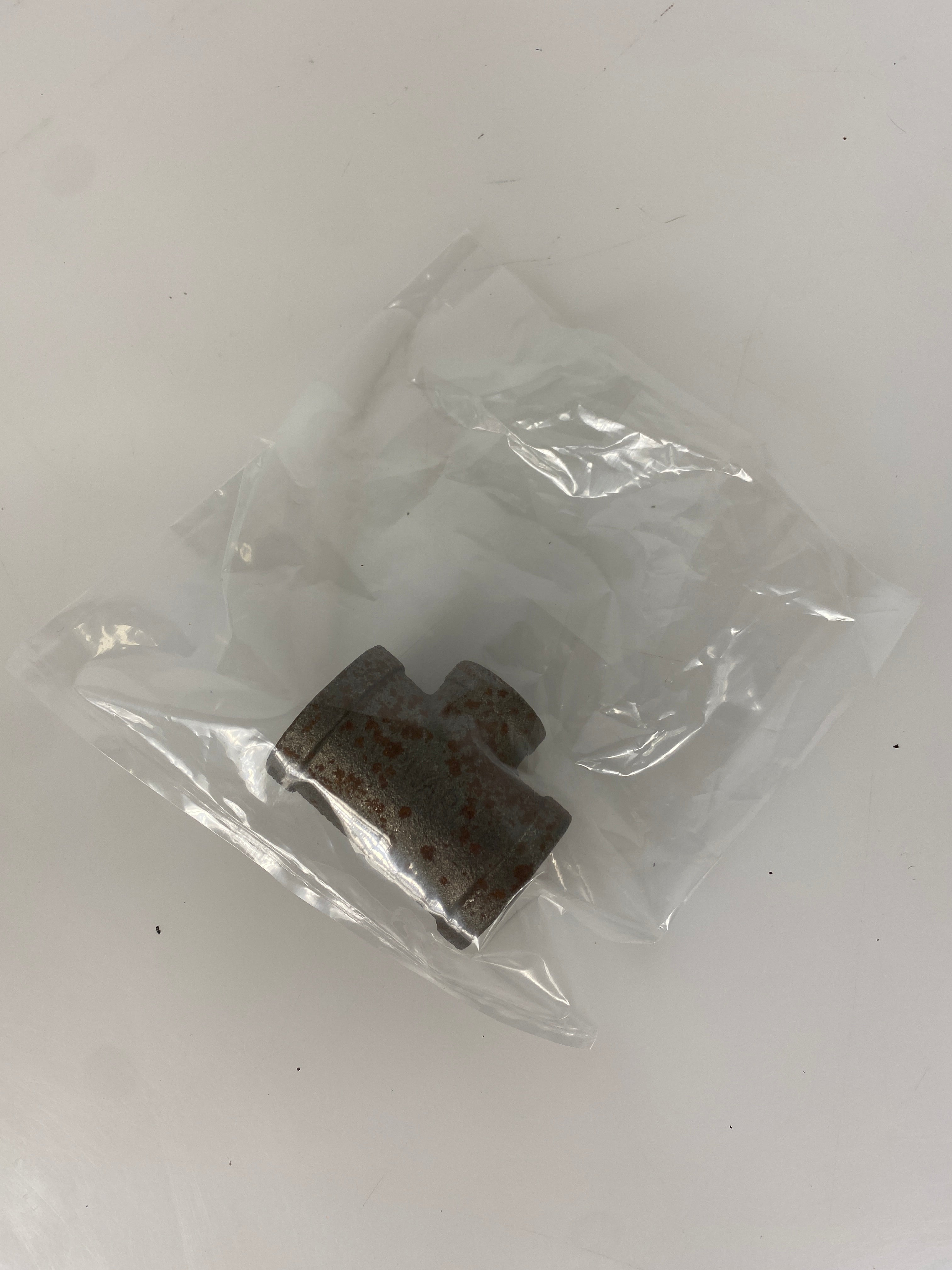 Black Tee 3/4" x 3/4" x 3/8" Pack of 1