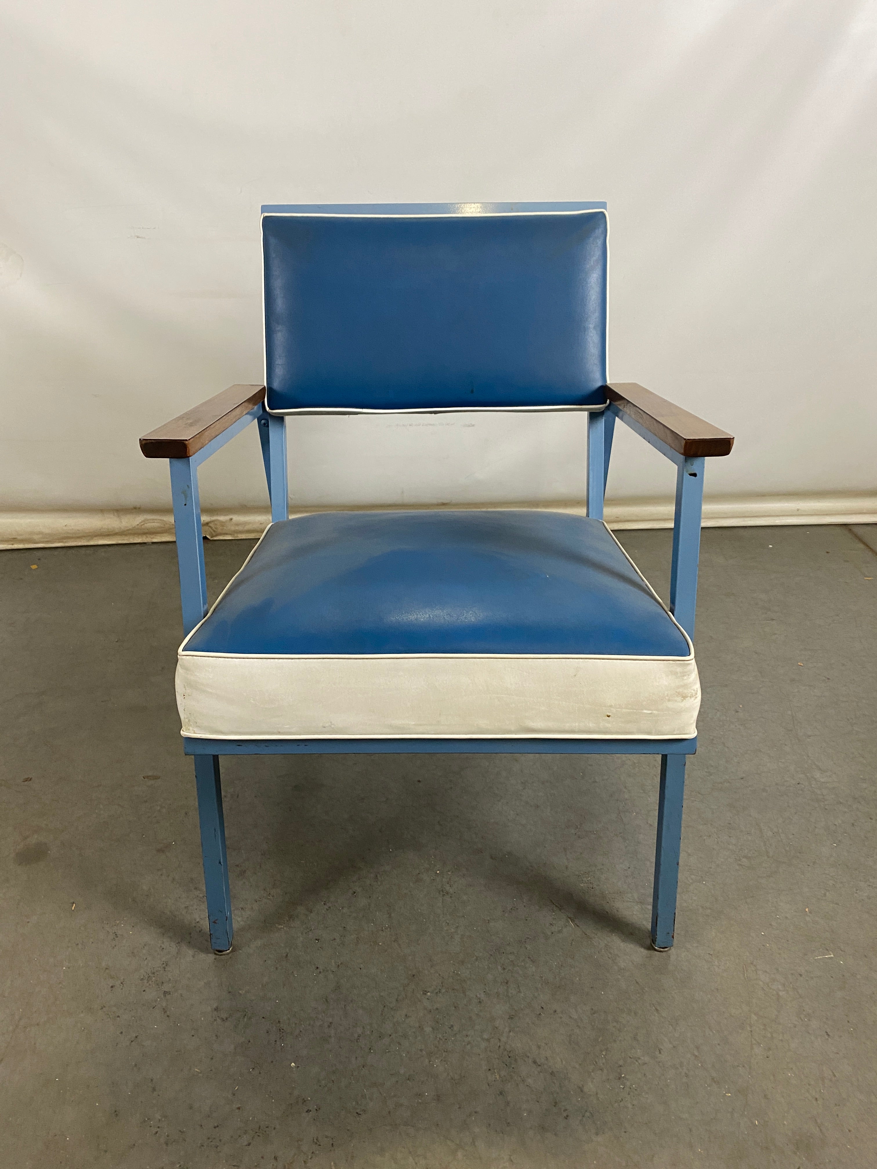Blue and White Lounge Chair with Wood Armrest