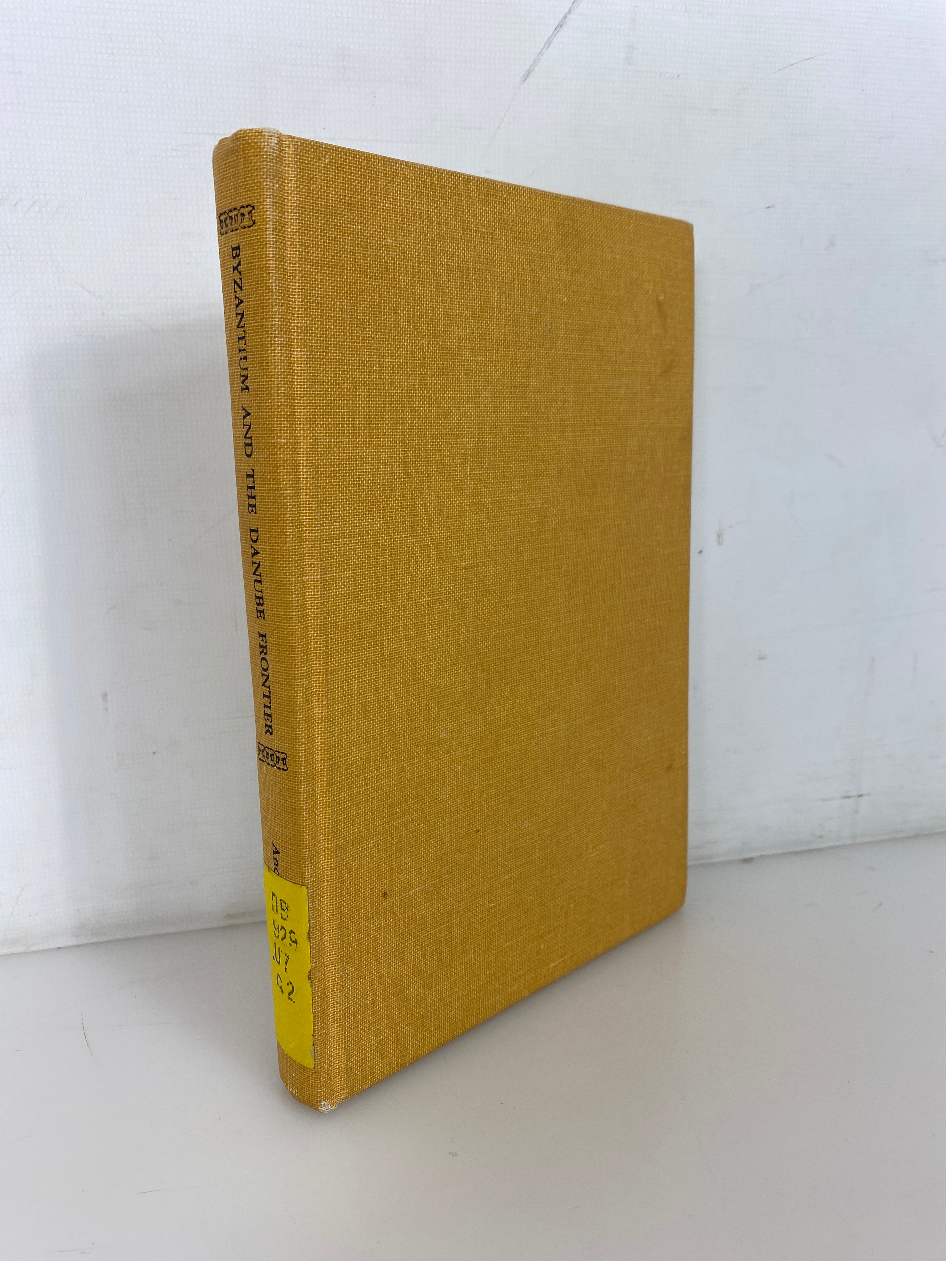 Byzantium & the Danube Frontier by Urbansky 1968 Ex-Library HC