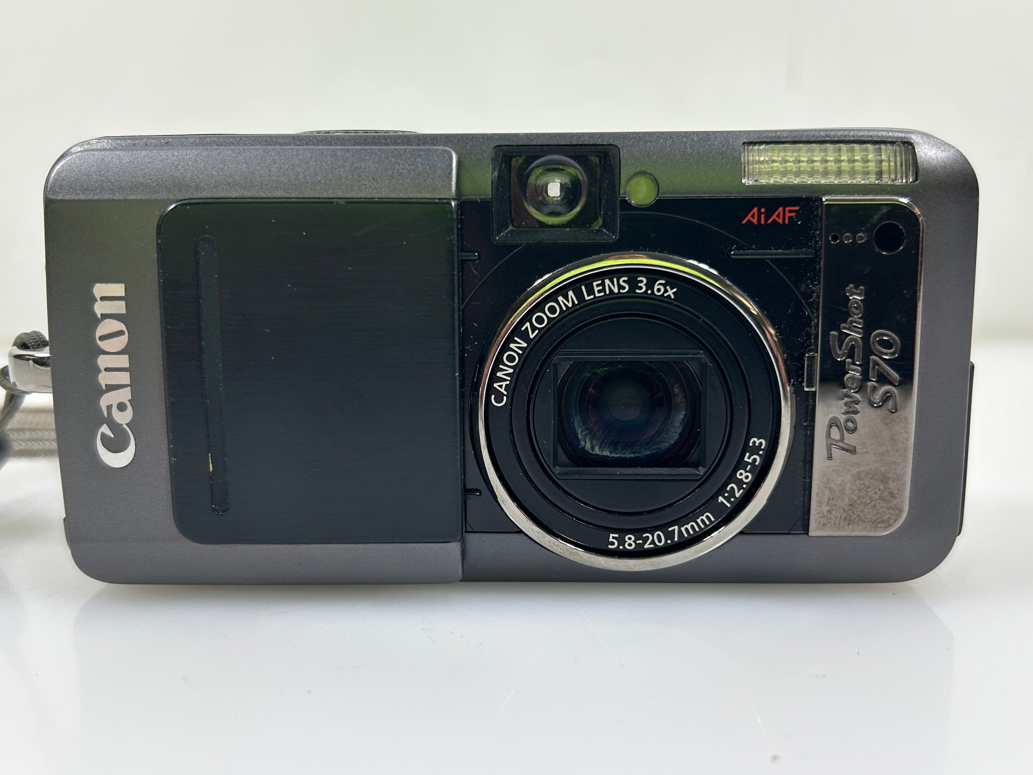 Canon PowerShot S70 Digital Camera