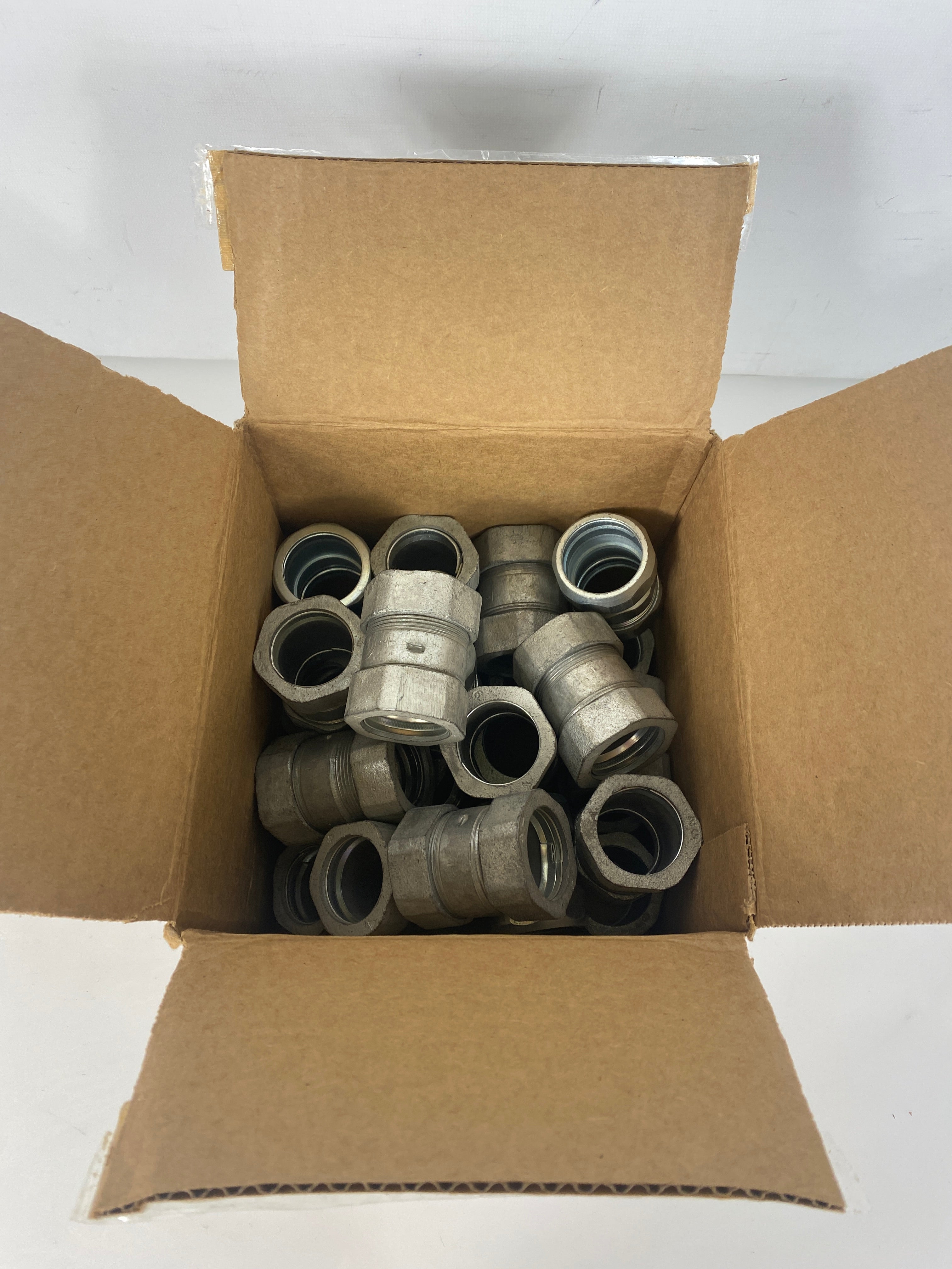 Coupling Threadless Rigid Conduit D 1-1/4" Pack of 26