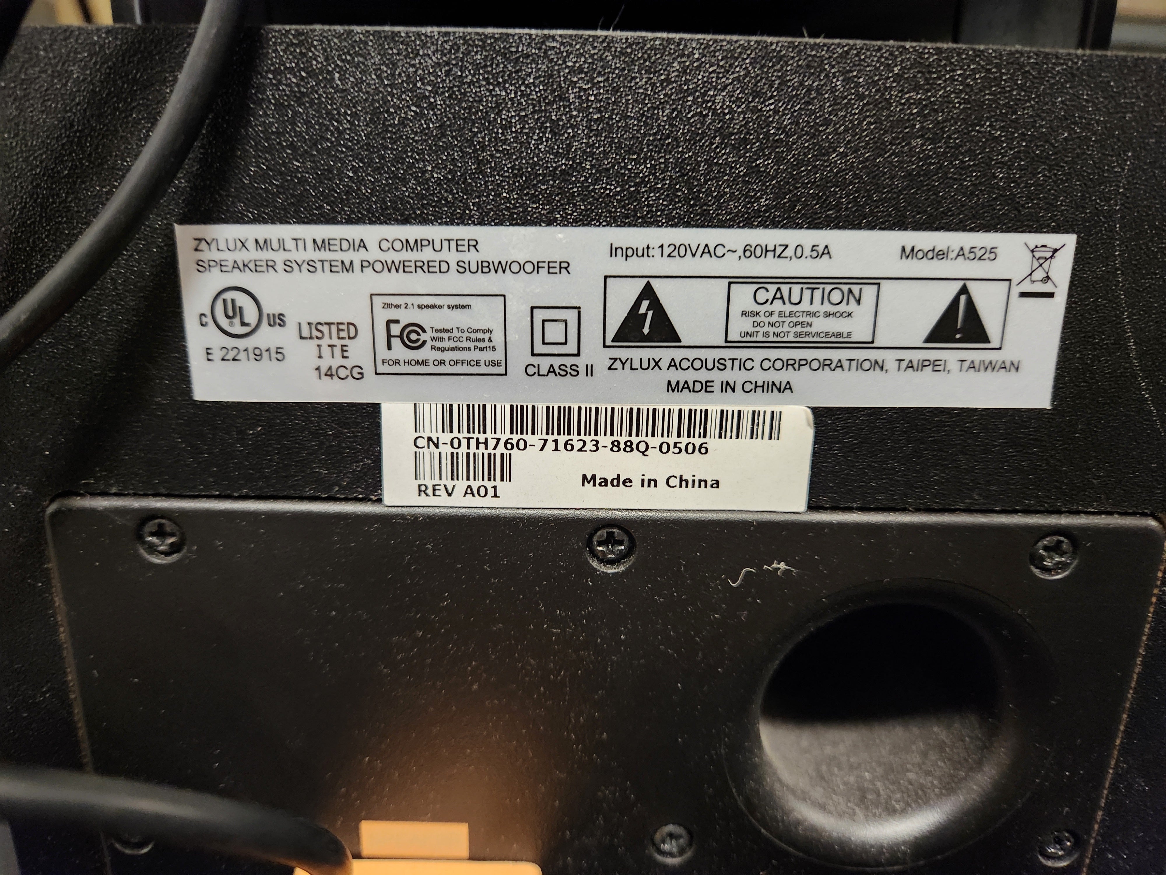 Dell A525 Zylux Multimedia Computer Speaker System