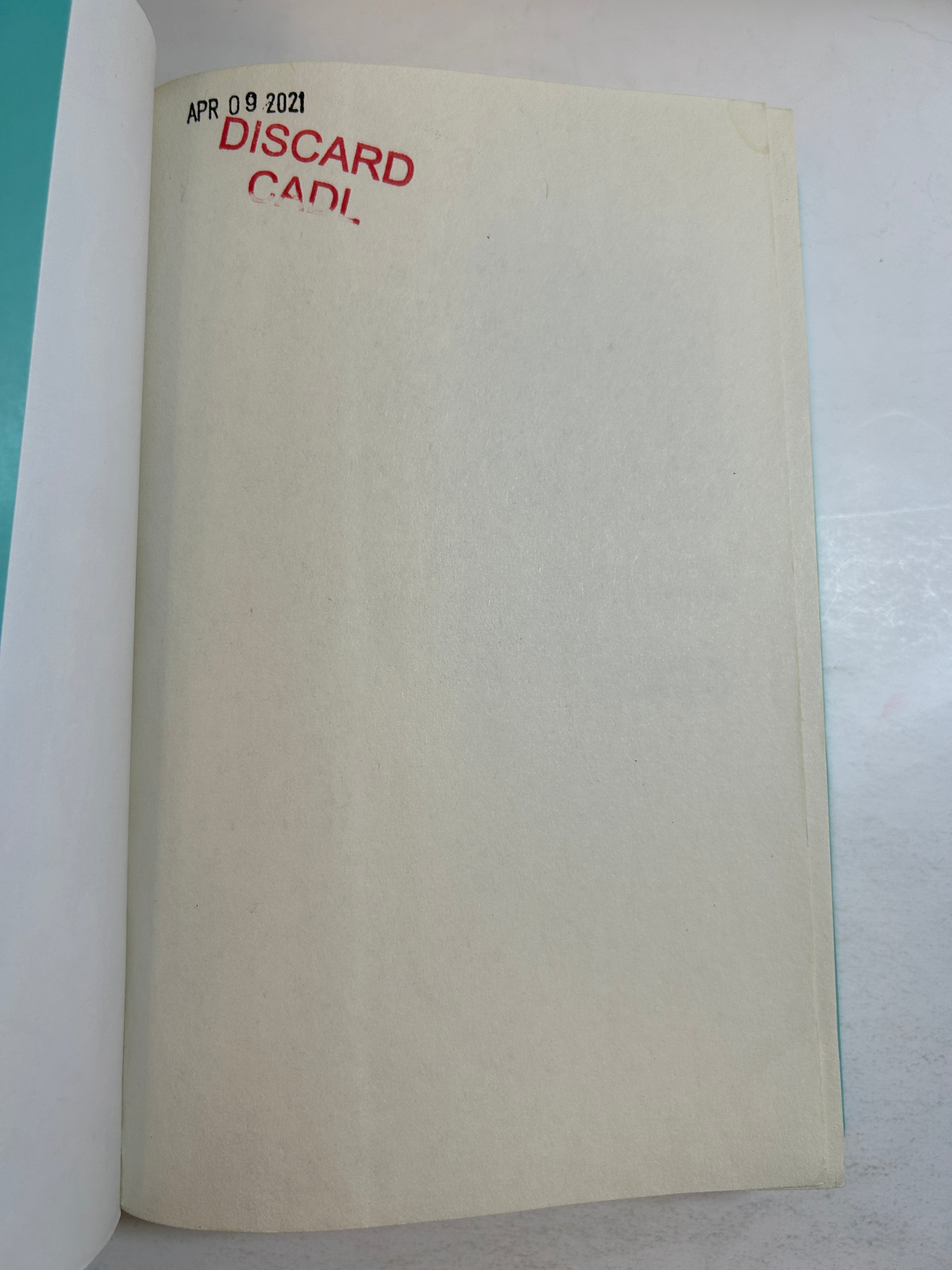 El vizconde que me amó (Bridgerton 2) Spanish Edition Trade Paperback Ex-Library