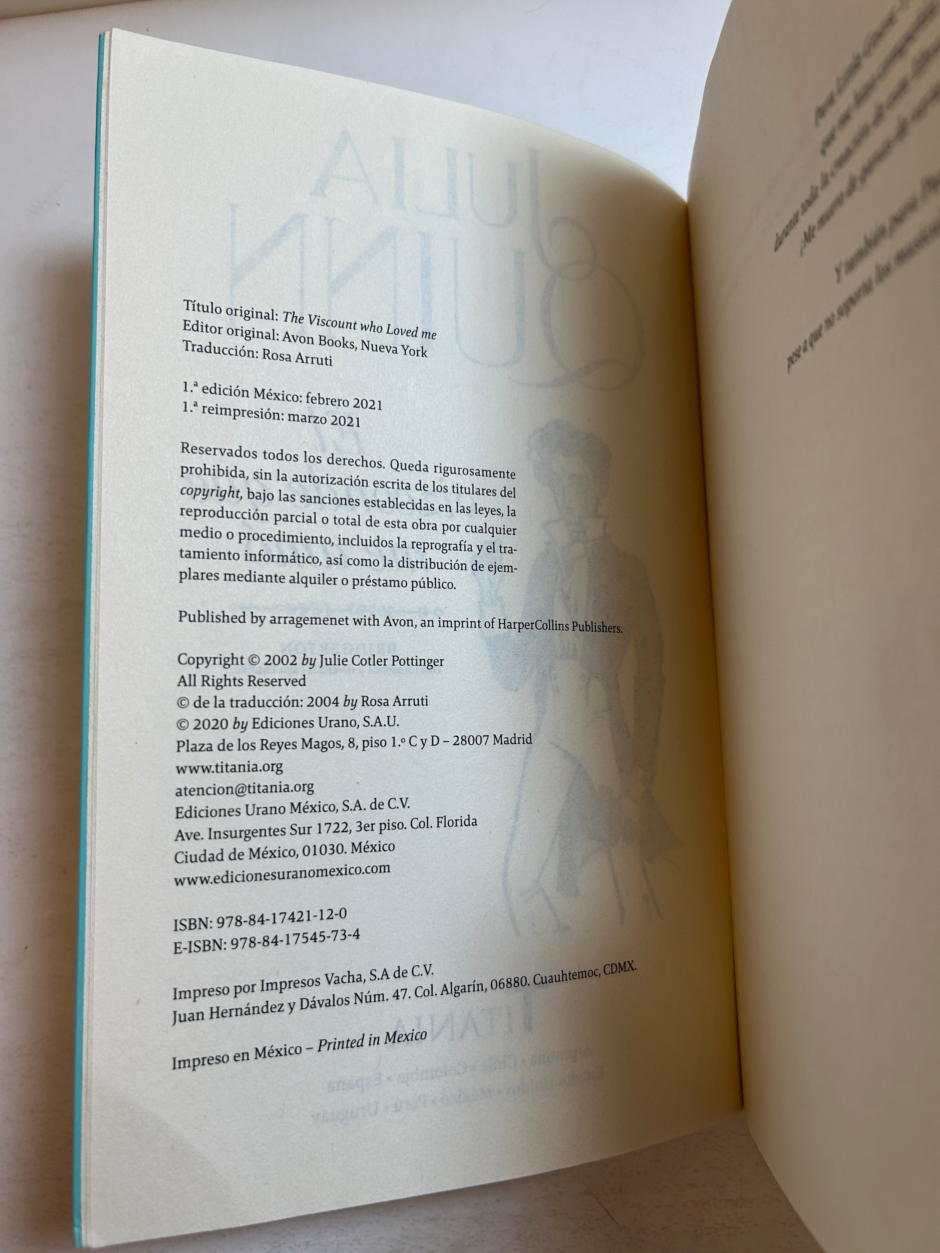 El vizconde que me amó (Bridgerton 2) Spanish Edition Trade Paperback Ex-Library