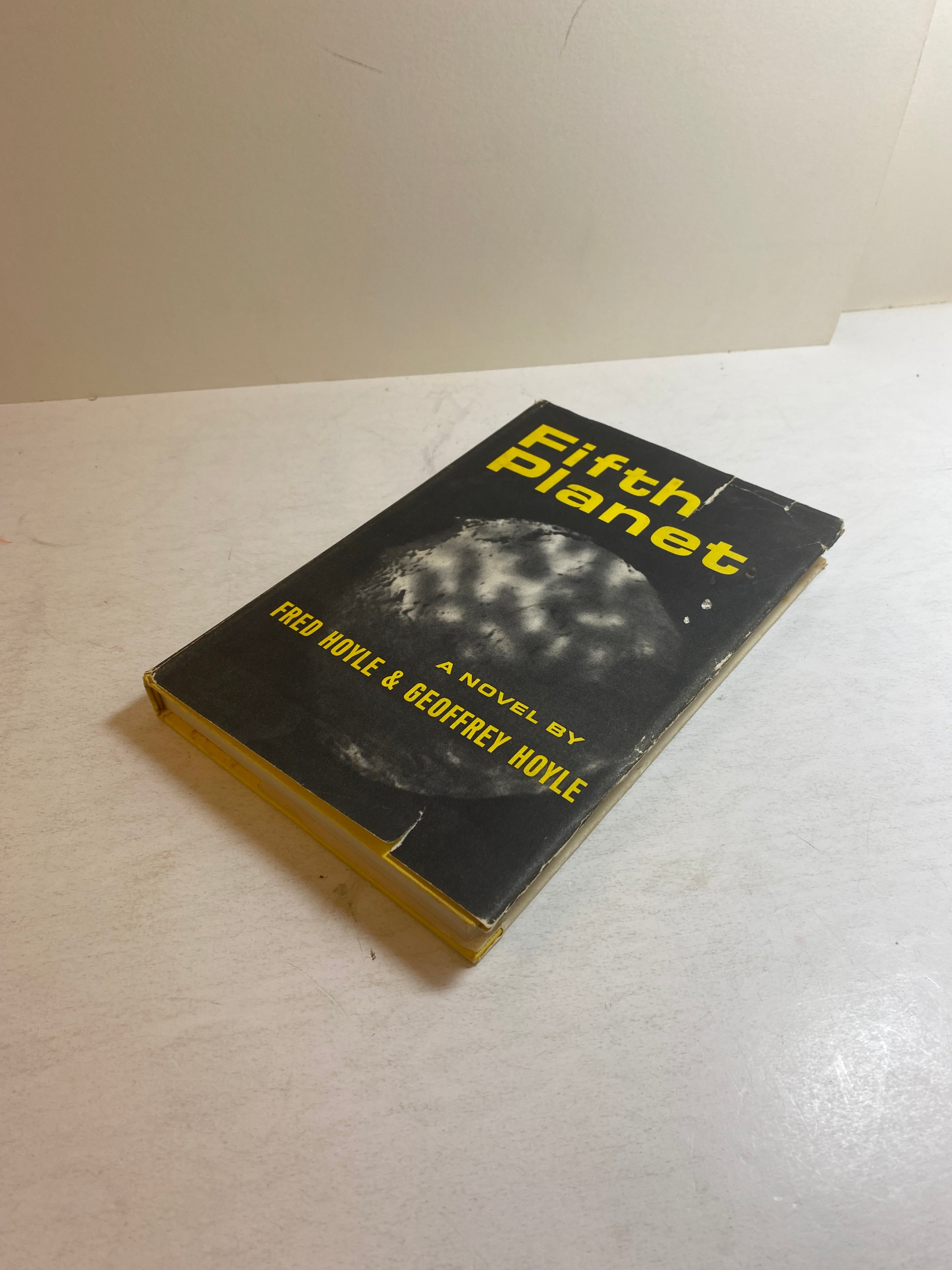 Fifth Planet Fred Geoffrey Hoyle HCDJ 1963