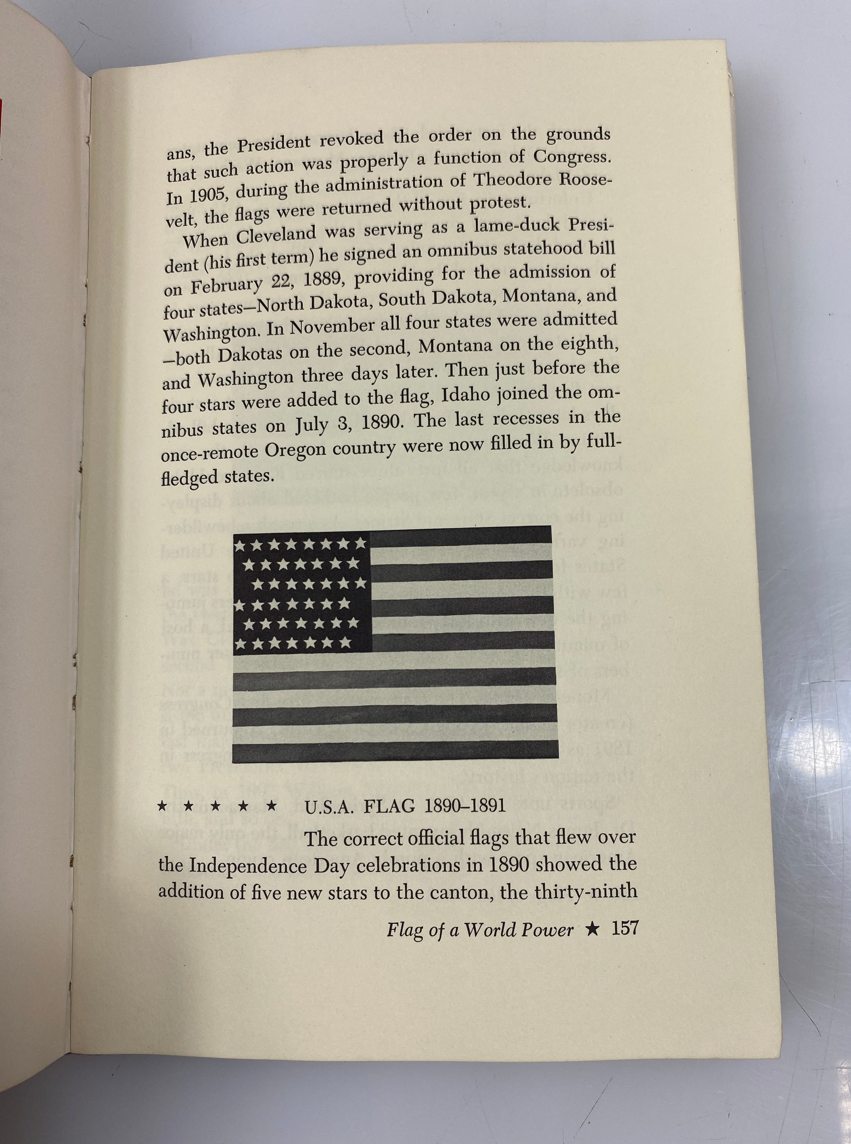 Flags of the U.S.A. Eggenberger 1964 Ex-Library HCDJ