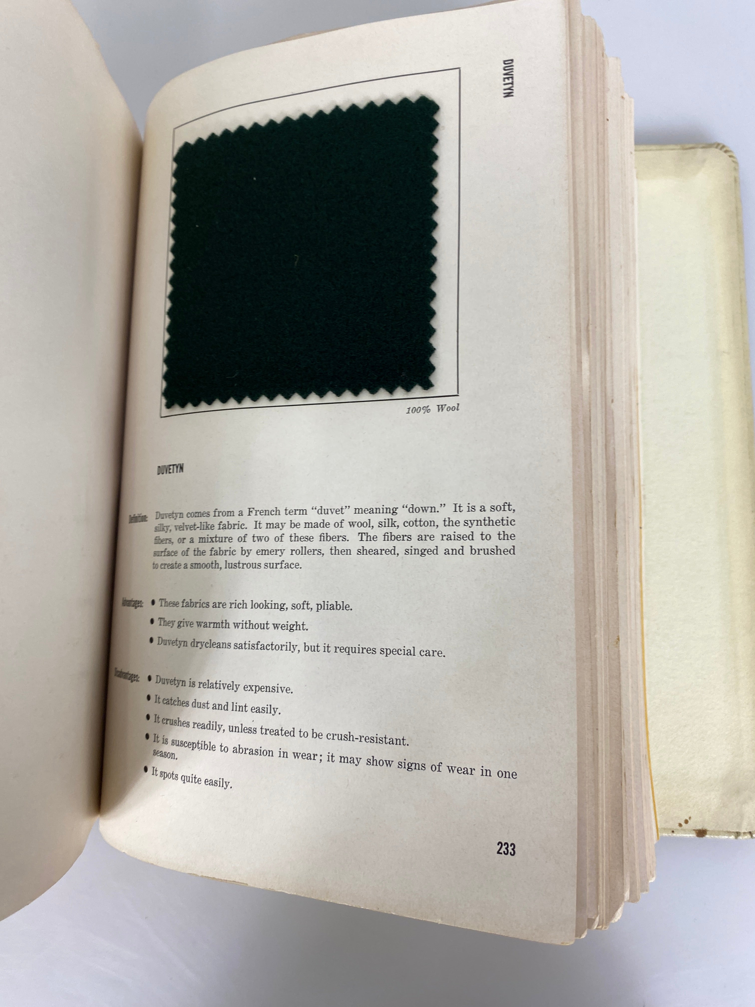 Focus on Fabrics Dorothy Siegert Lyle Drycleaning 1958 HC