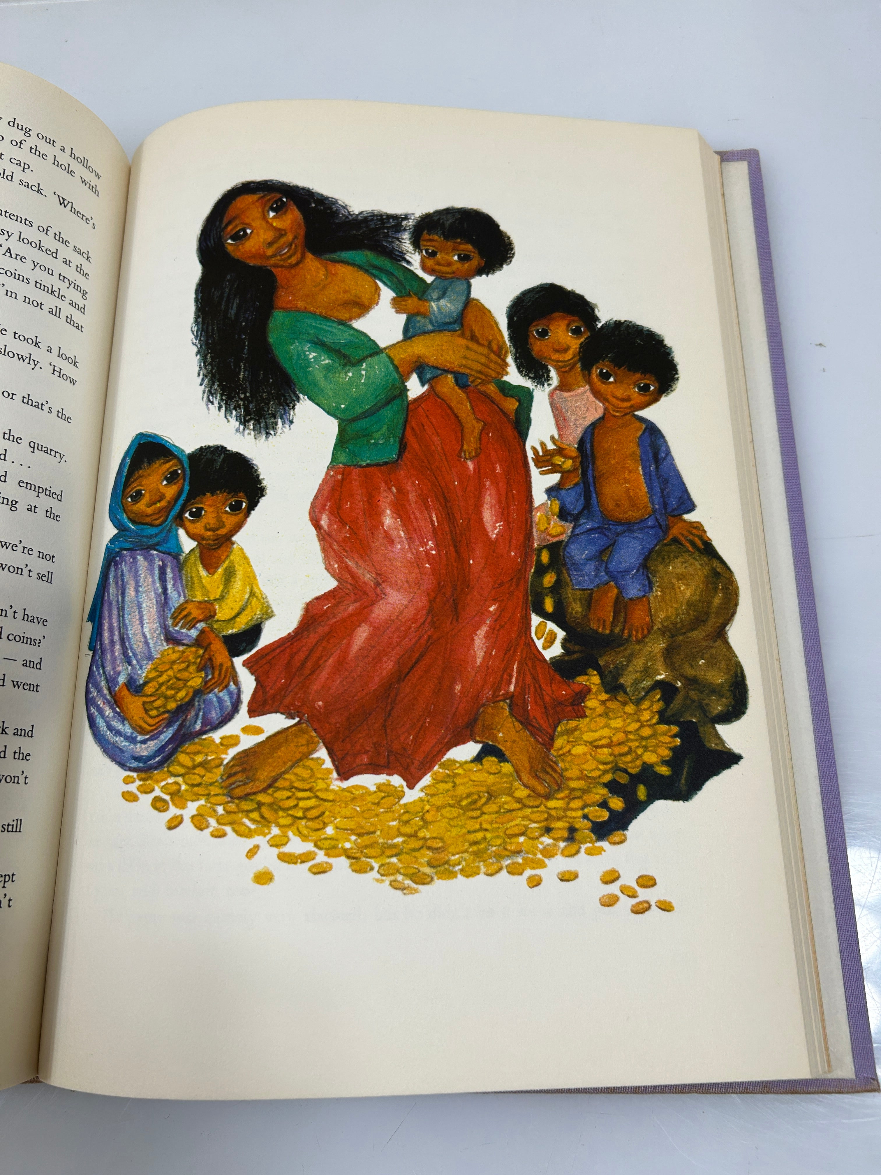 Gypsy Folk Tales by M.Voriskova Ill by Mila Dolezelova Pub Paul Hamlyn 1966 HCDJ