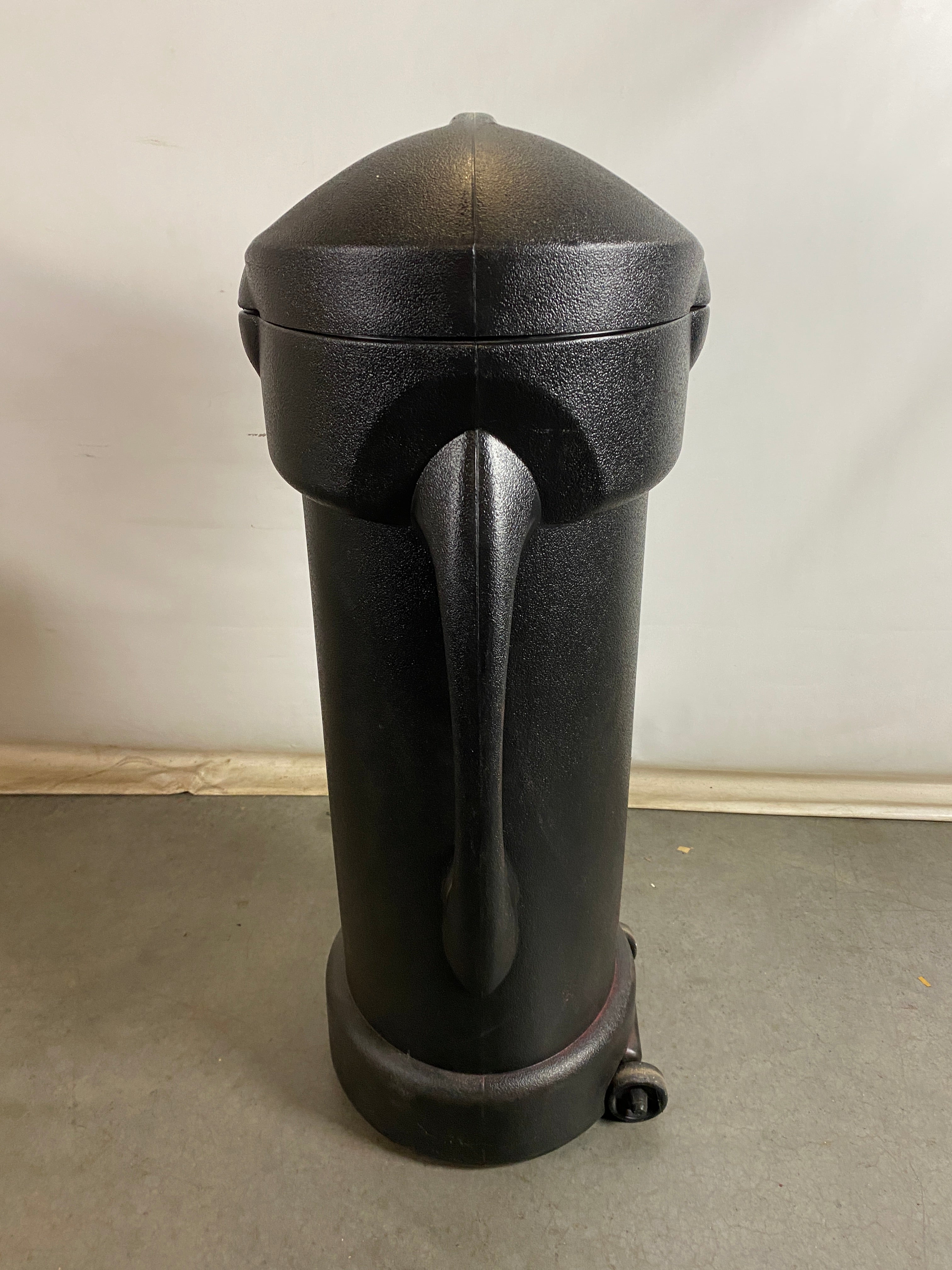 Hard-Shell Black Presentation Board Carrying Case with Wheels