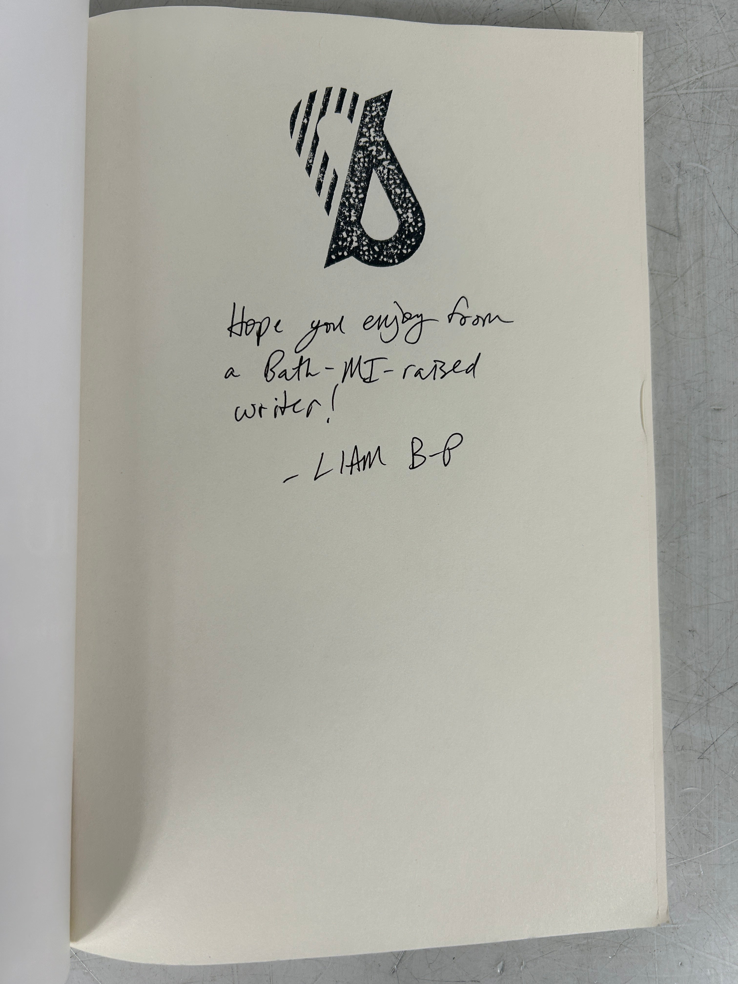 Hurry Slowly Stories from the track, road, and trail  Liam Boylan-Pett  *signed* SC