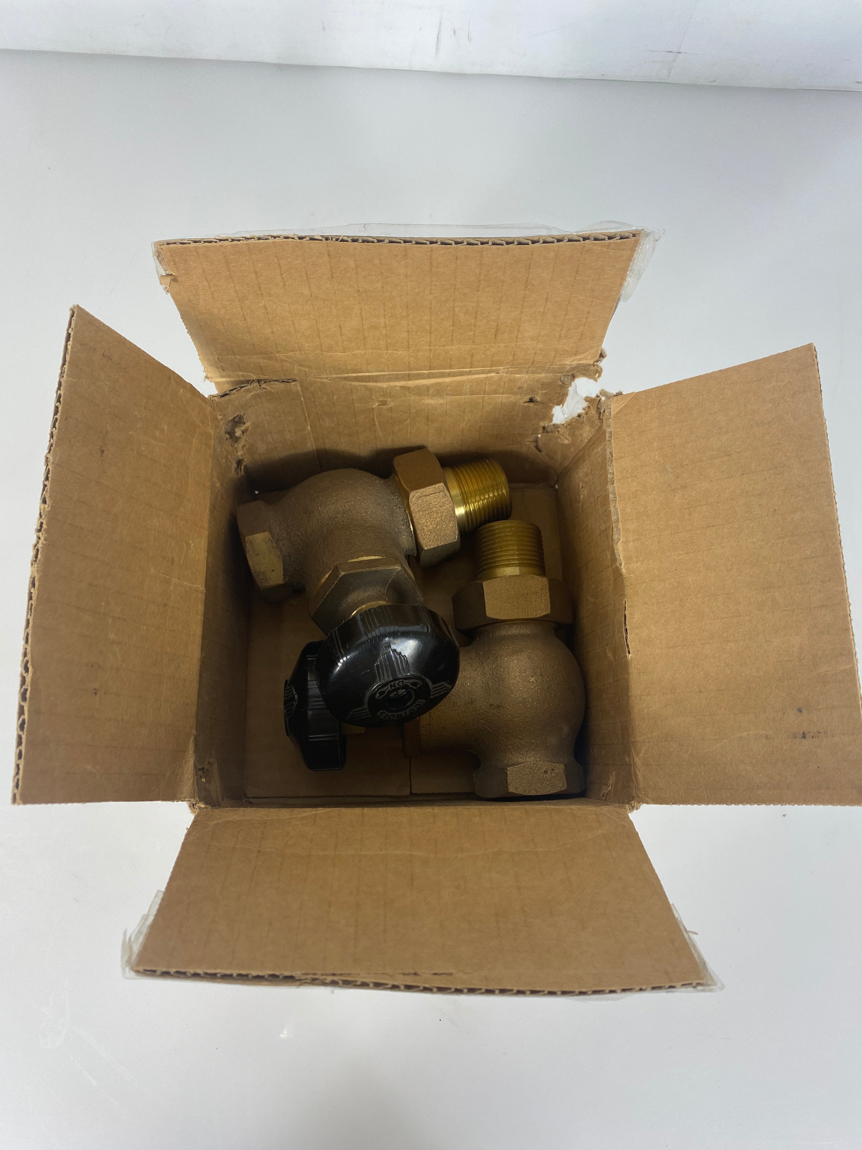 Illinois Brass Threaded Valve Radiator E-1" Angle Pack of 2