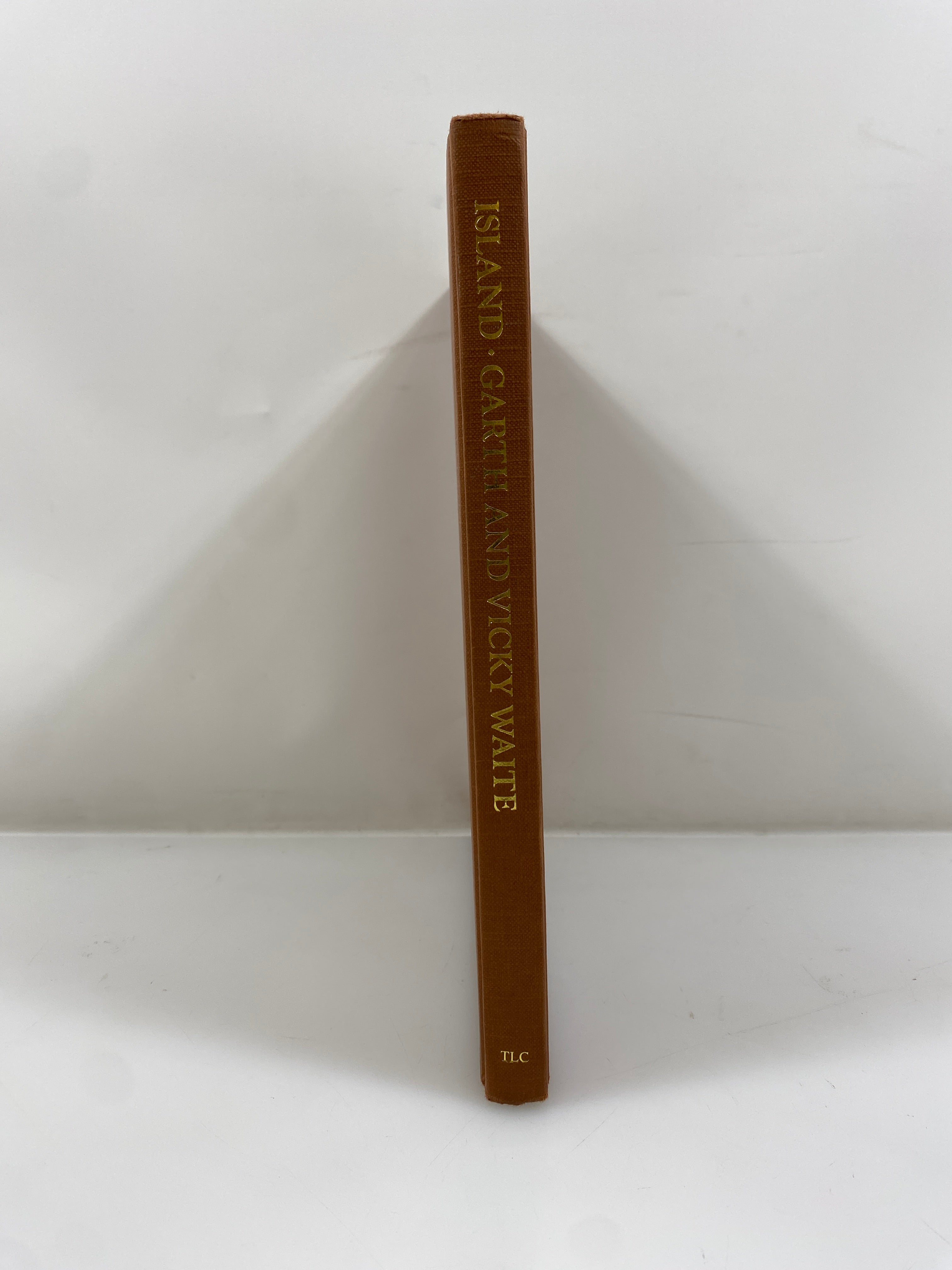 Island Diary of a Year on Easdale by Vicky & Garth Waite 1985 Vintage HC