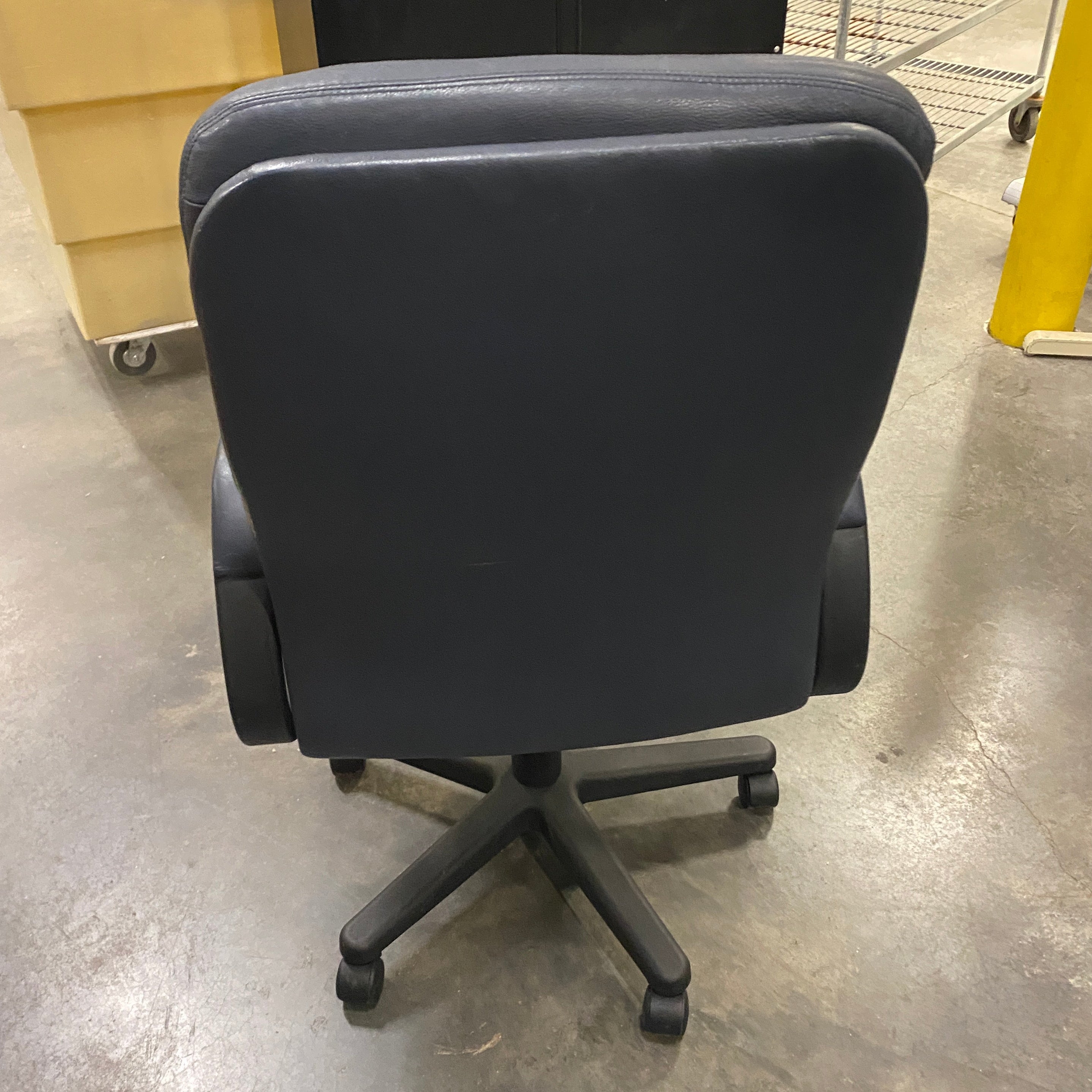 LA-Z-BOY #L018205401 Wheeled Black Office Chair