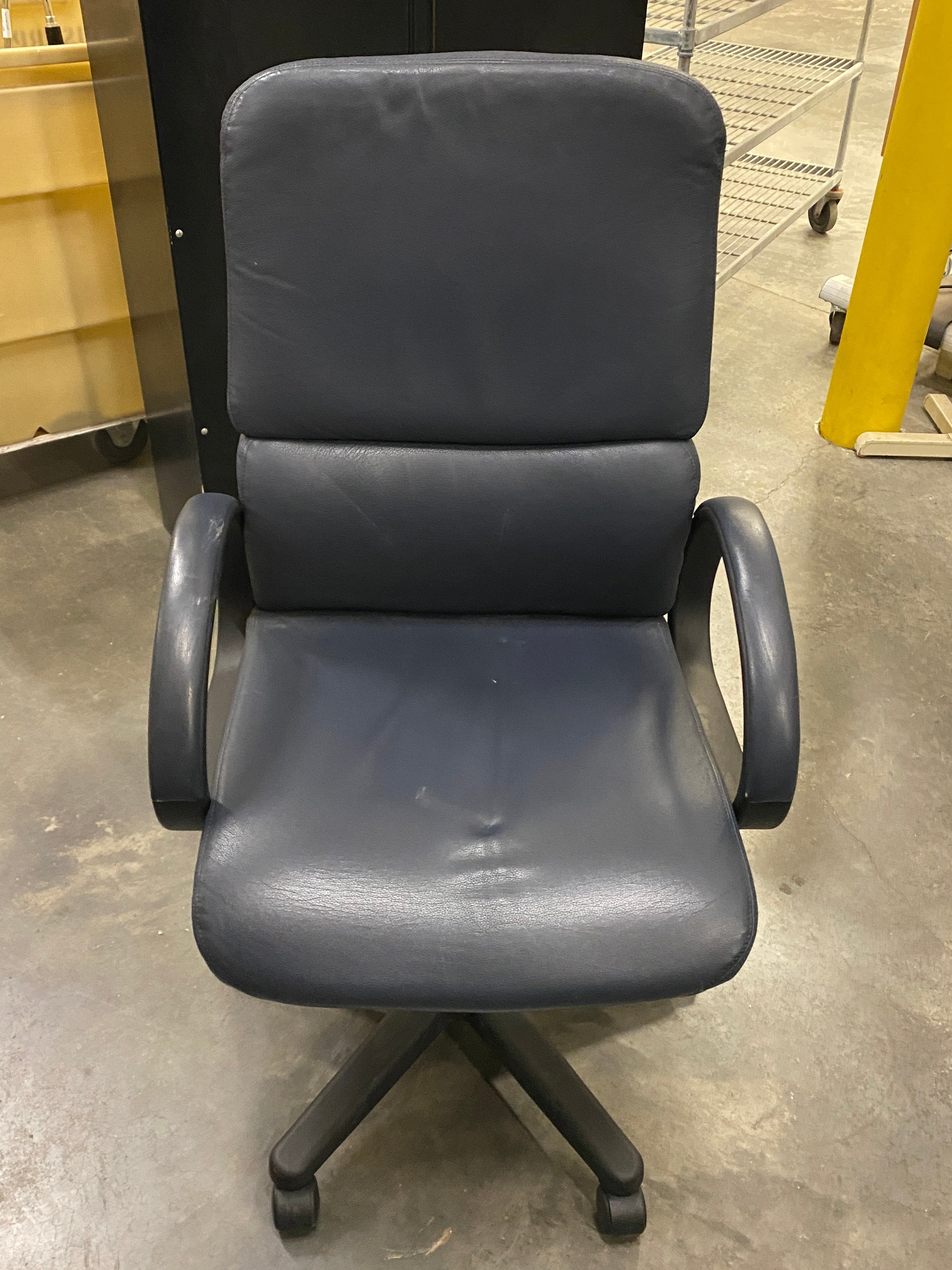 LA-Z-BOY #L018205401 Wheeled Black Office Chair