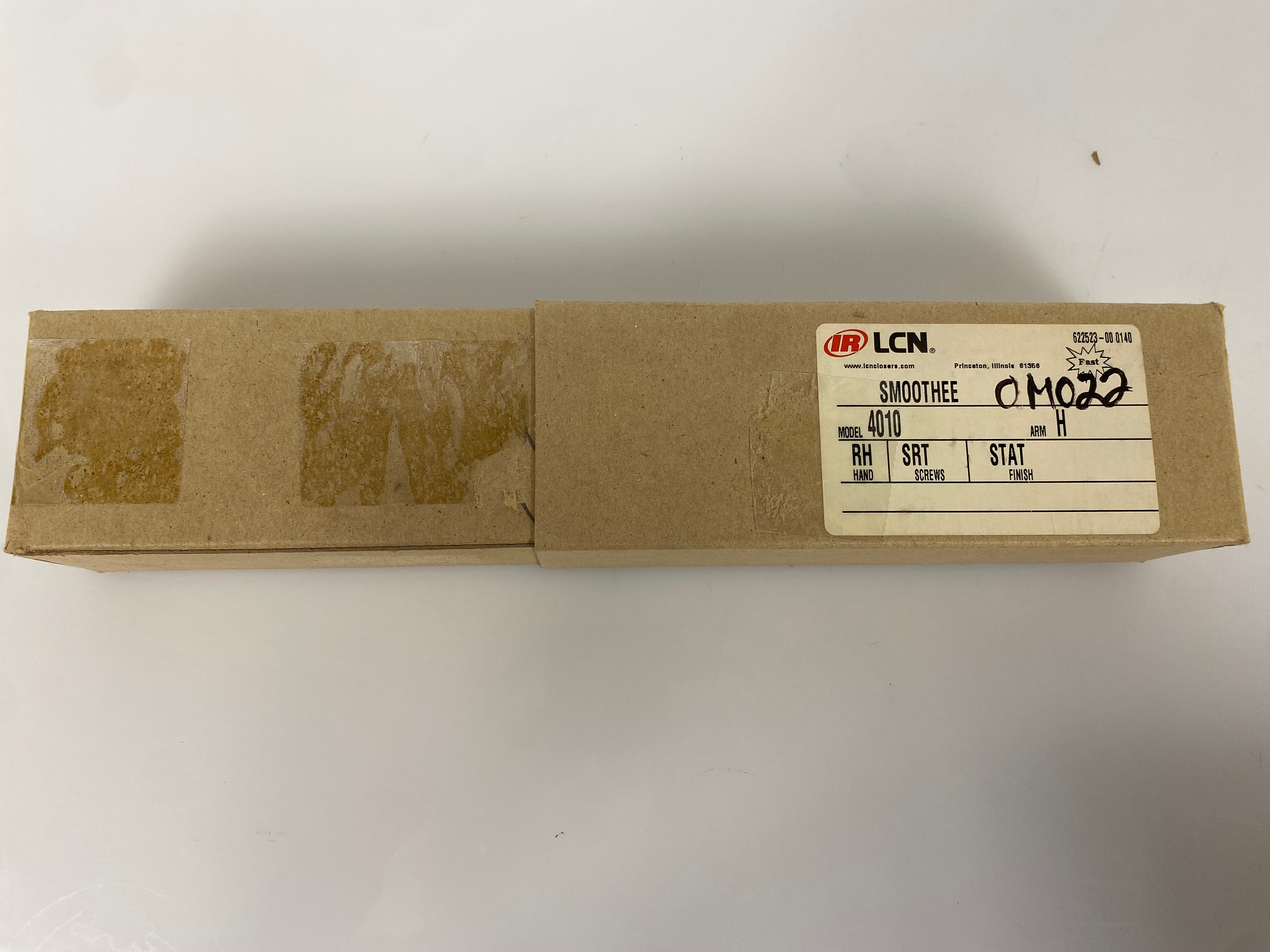LCM Cirm Door Closer w/ Hold Rh Stat C10103049