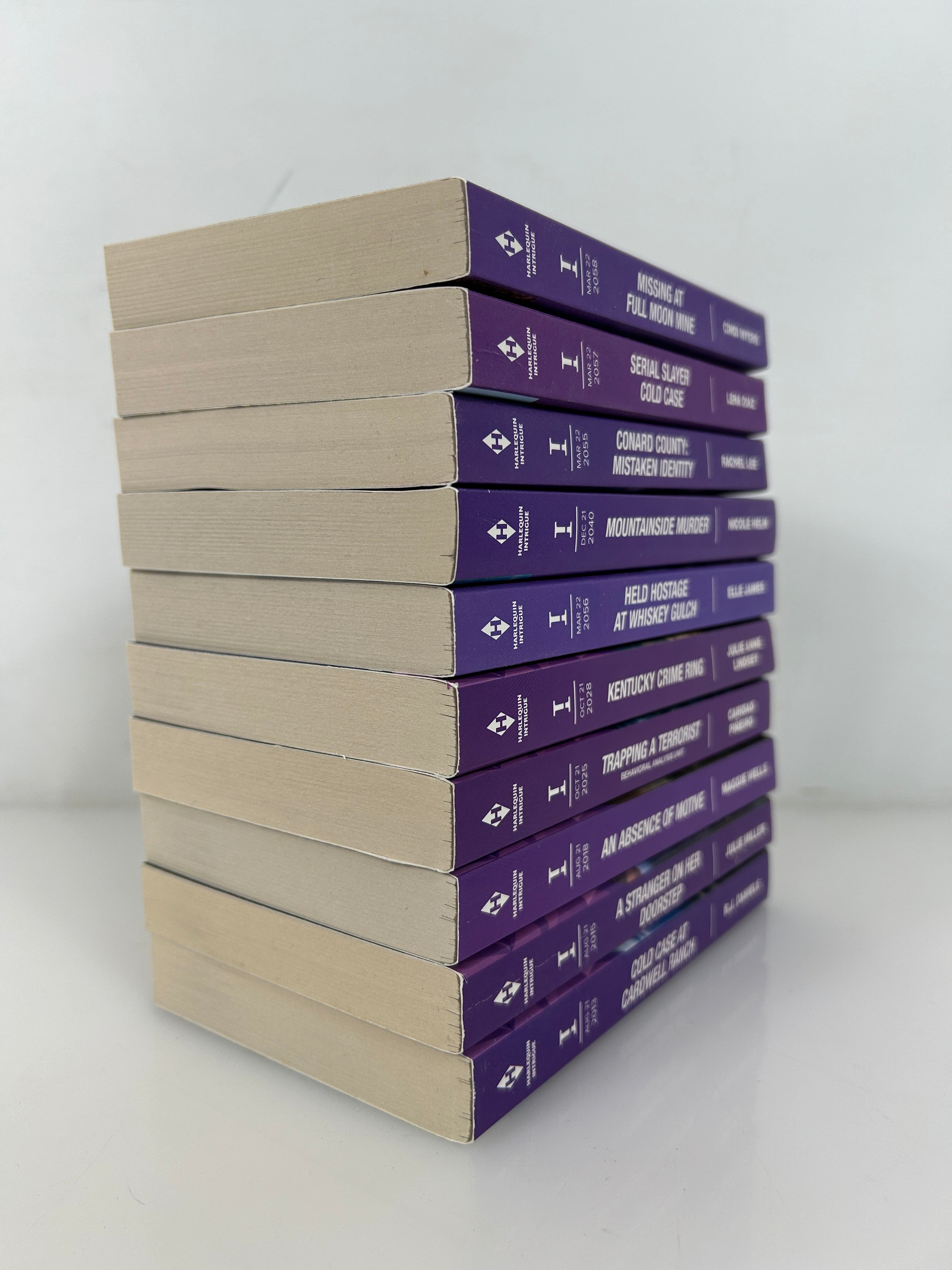 Lot of 10 Harlequin Intrigue Mass market Books SC