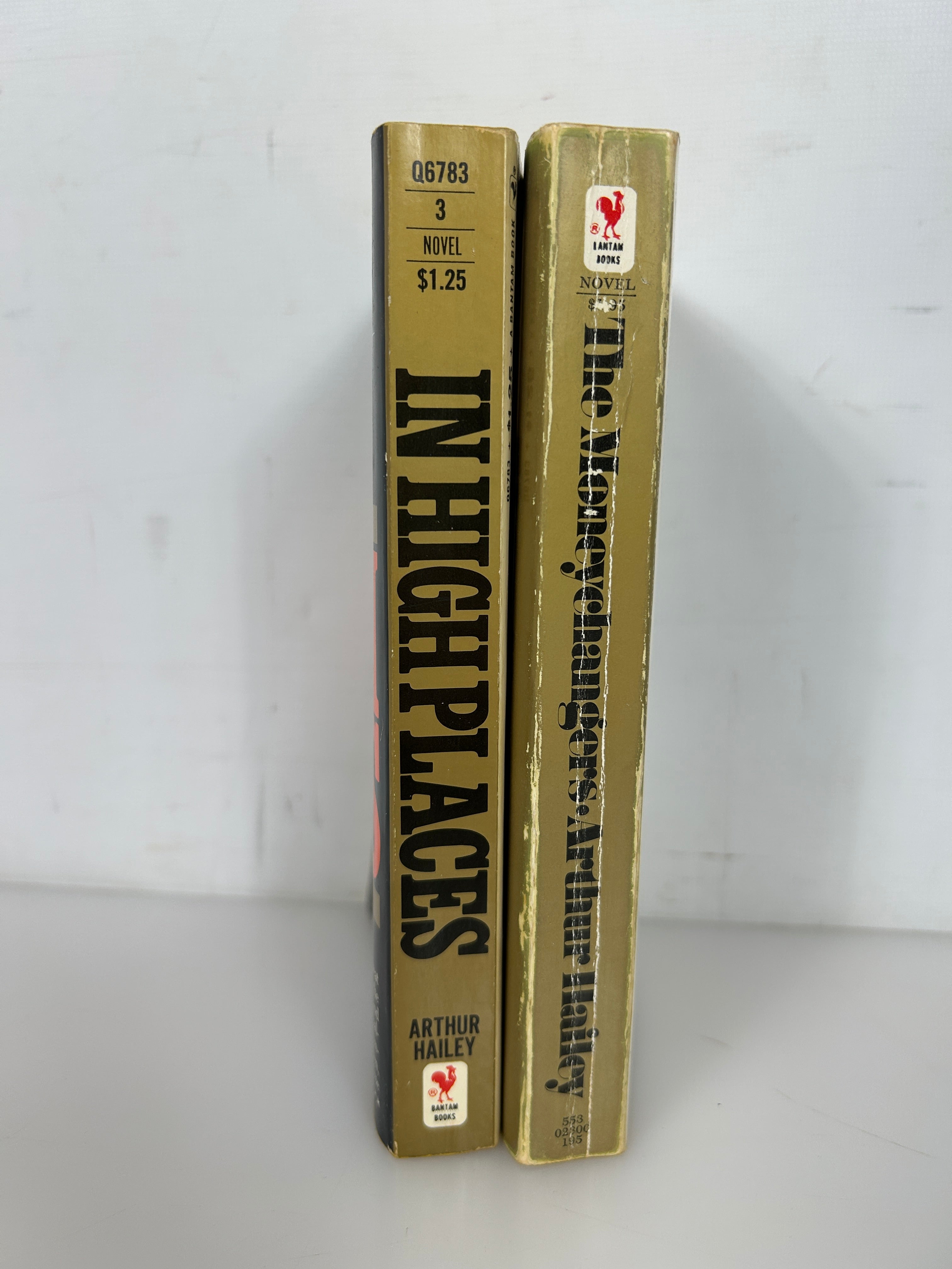 Lot of 2 Arthur Hailey Novels: In High Places/The Moneychangers 1970s PB