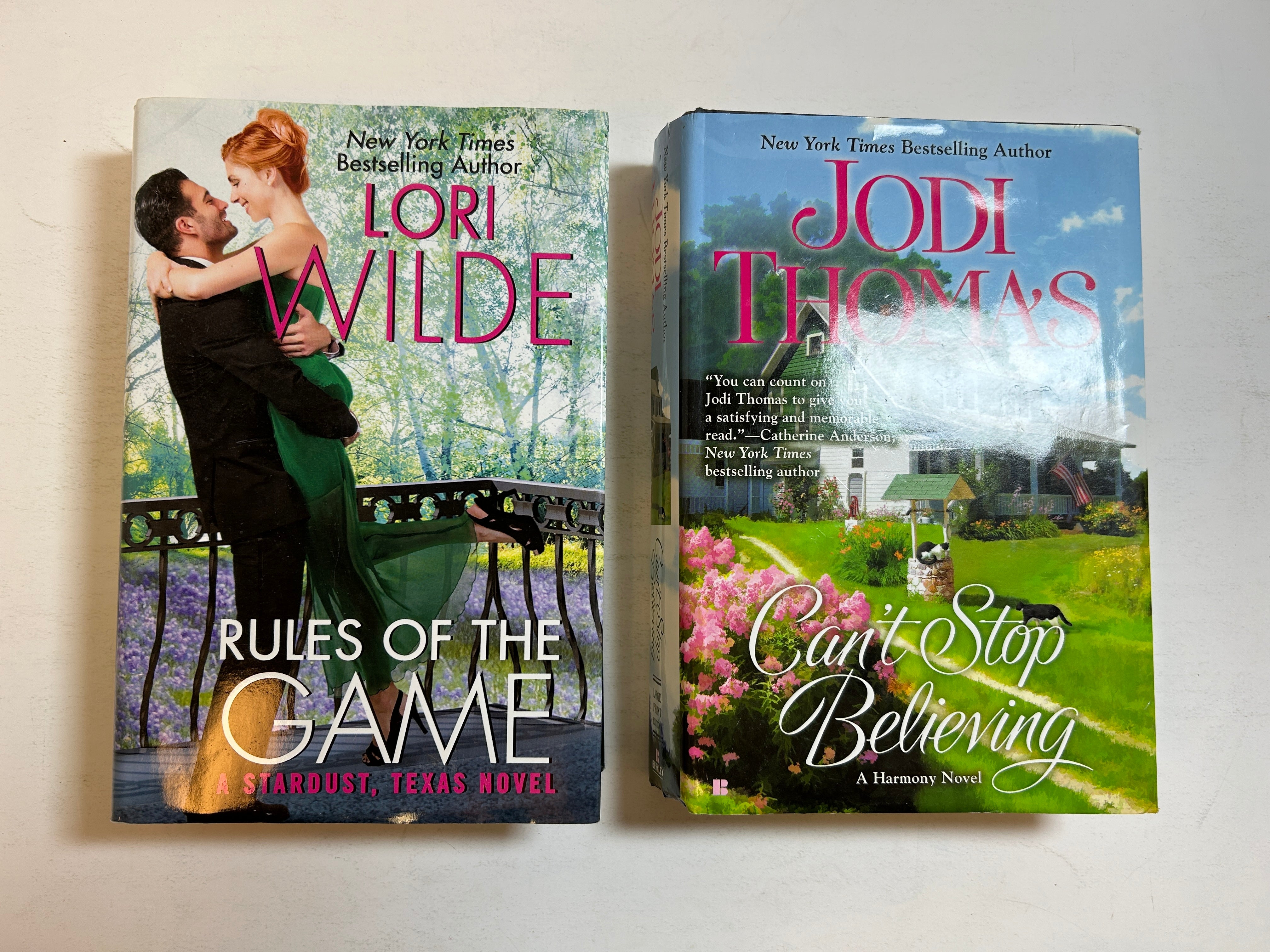 Lot of 2 LARGE PRINT Hardcover Romance Lori Wilde/Jodi Thomas HCDJ