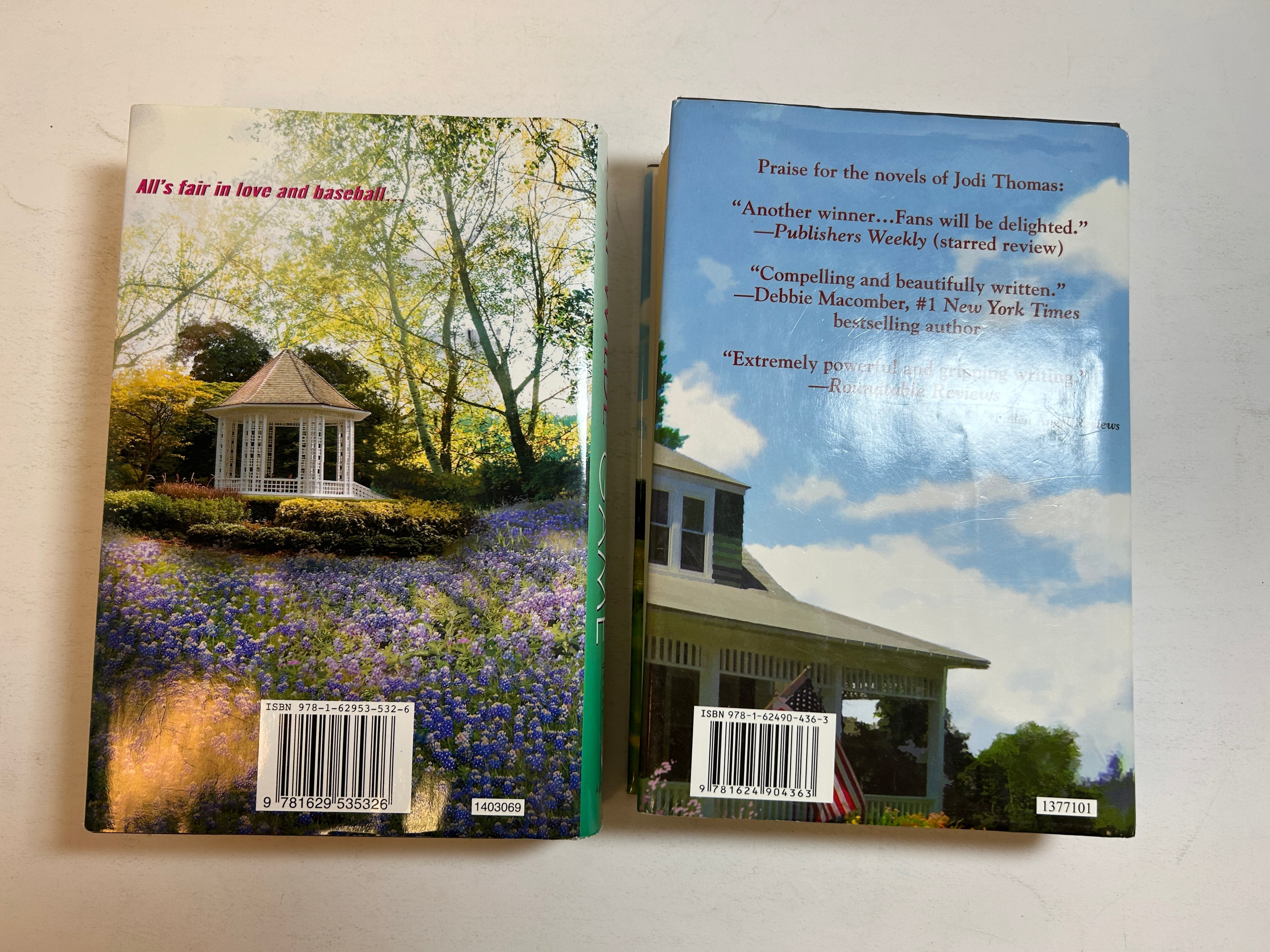 Lot of 2 LARGE PRINT Hardcover Romance Lori Wilde/Jodi Thomas HCDJ