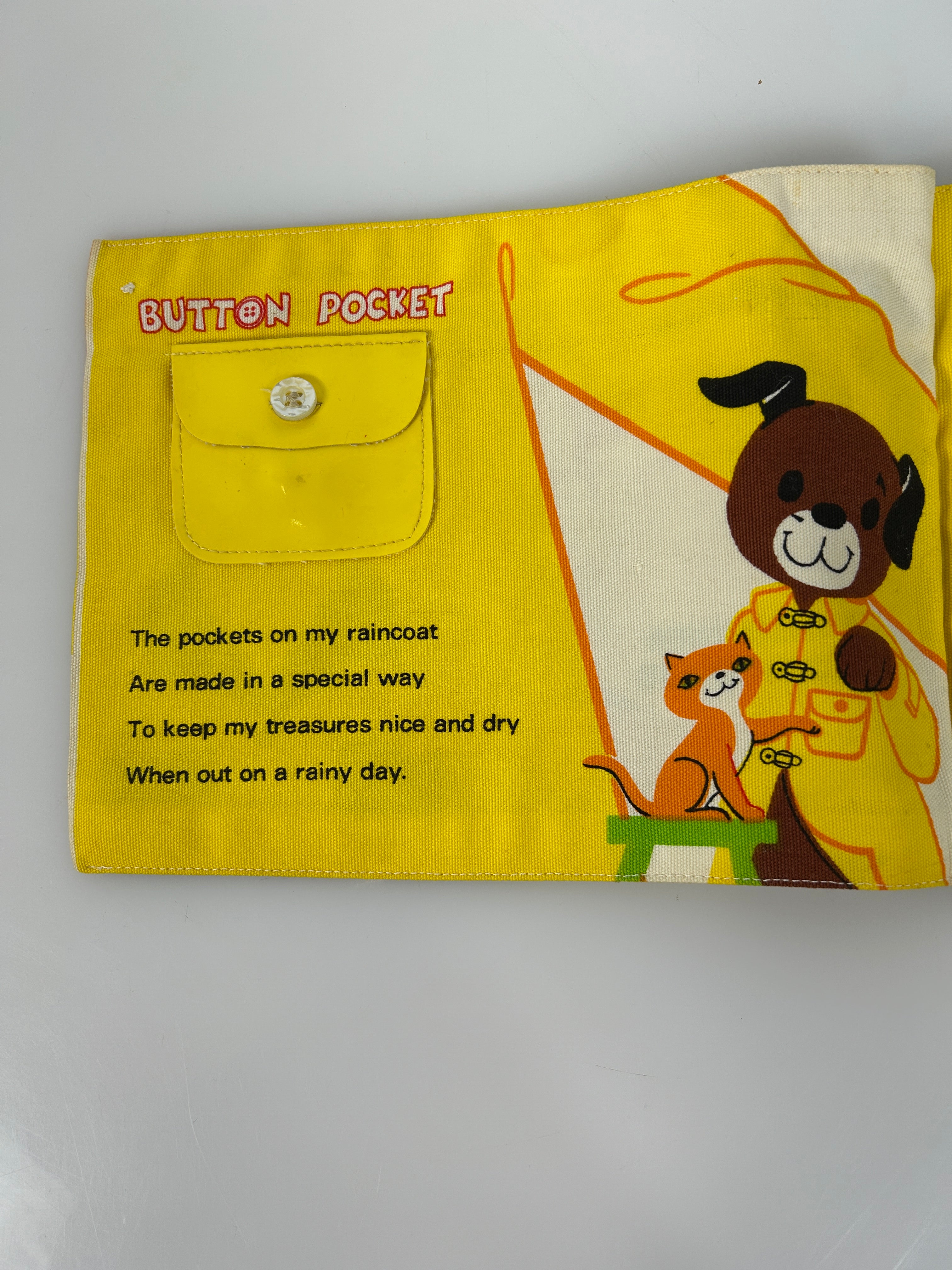 Lot of 2 Vintage Cloth Books Farm Friends/What's In My Pocket? 1955-1971