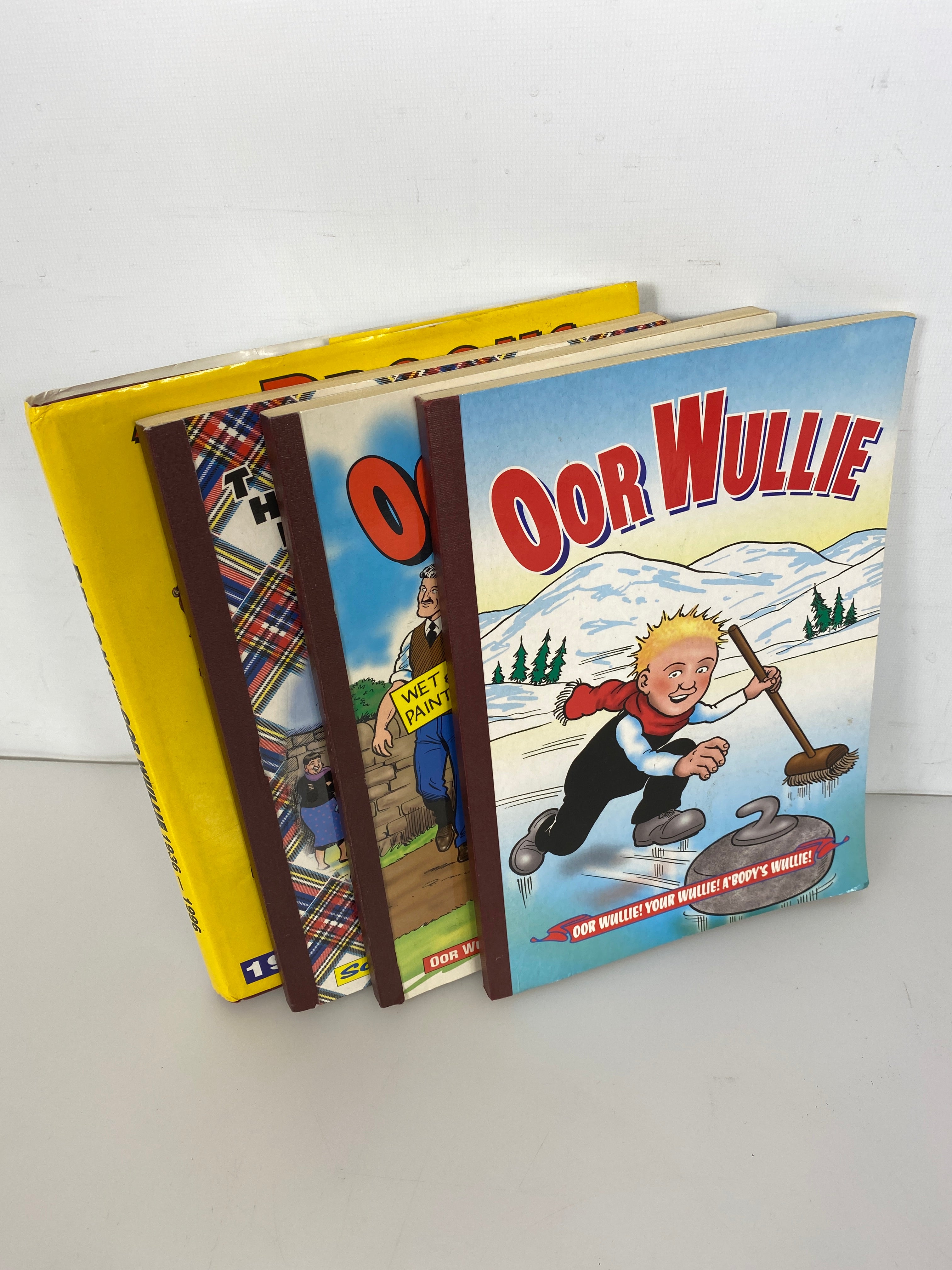 Lot of 4 Broons and Oor Wullie Books 1996-2004