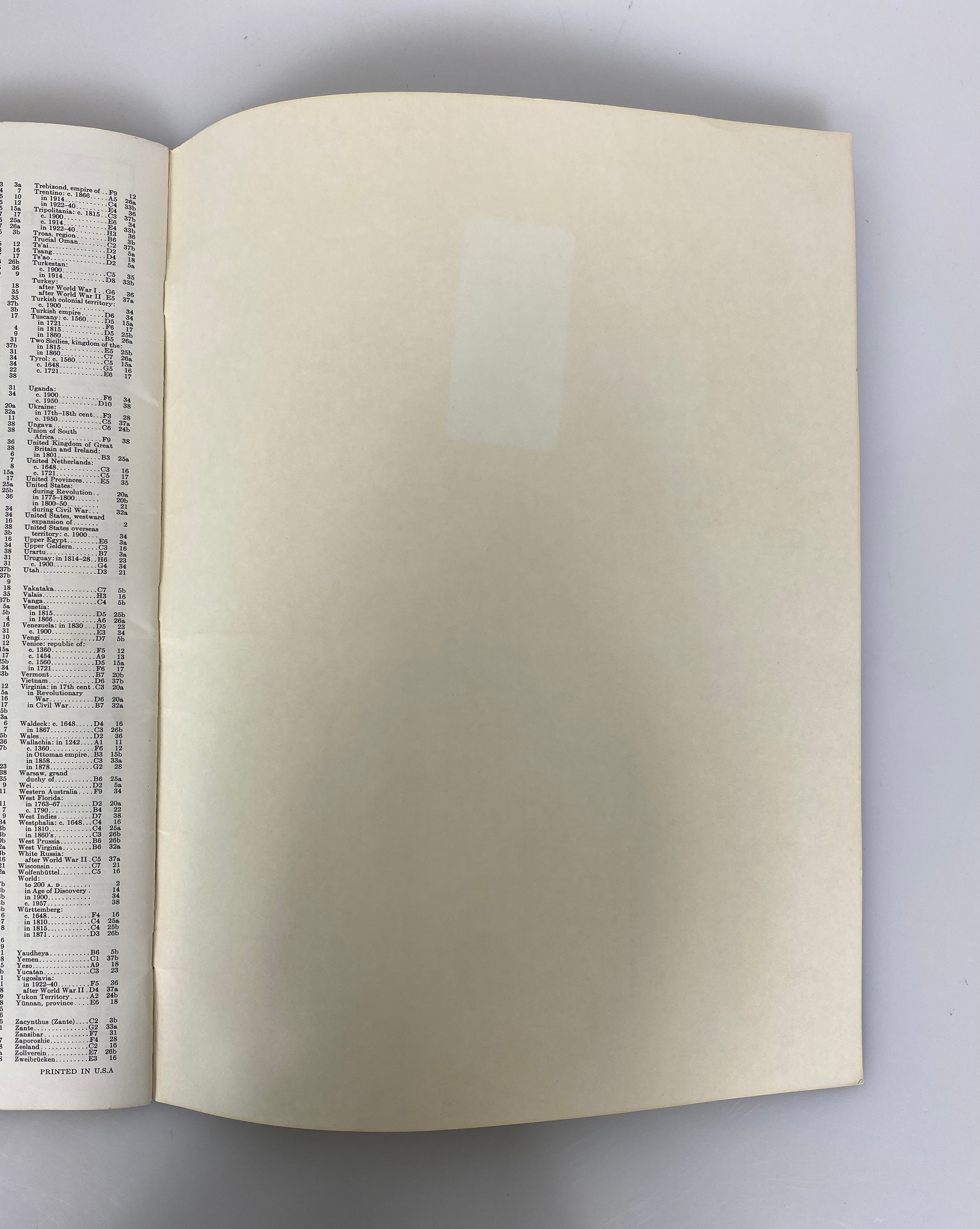 Lot of 4: Historical Atlas of the World/Endangered Earth/2 World Maps 1965-88