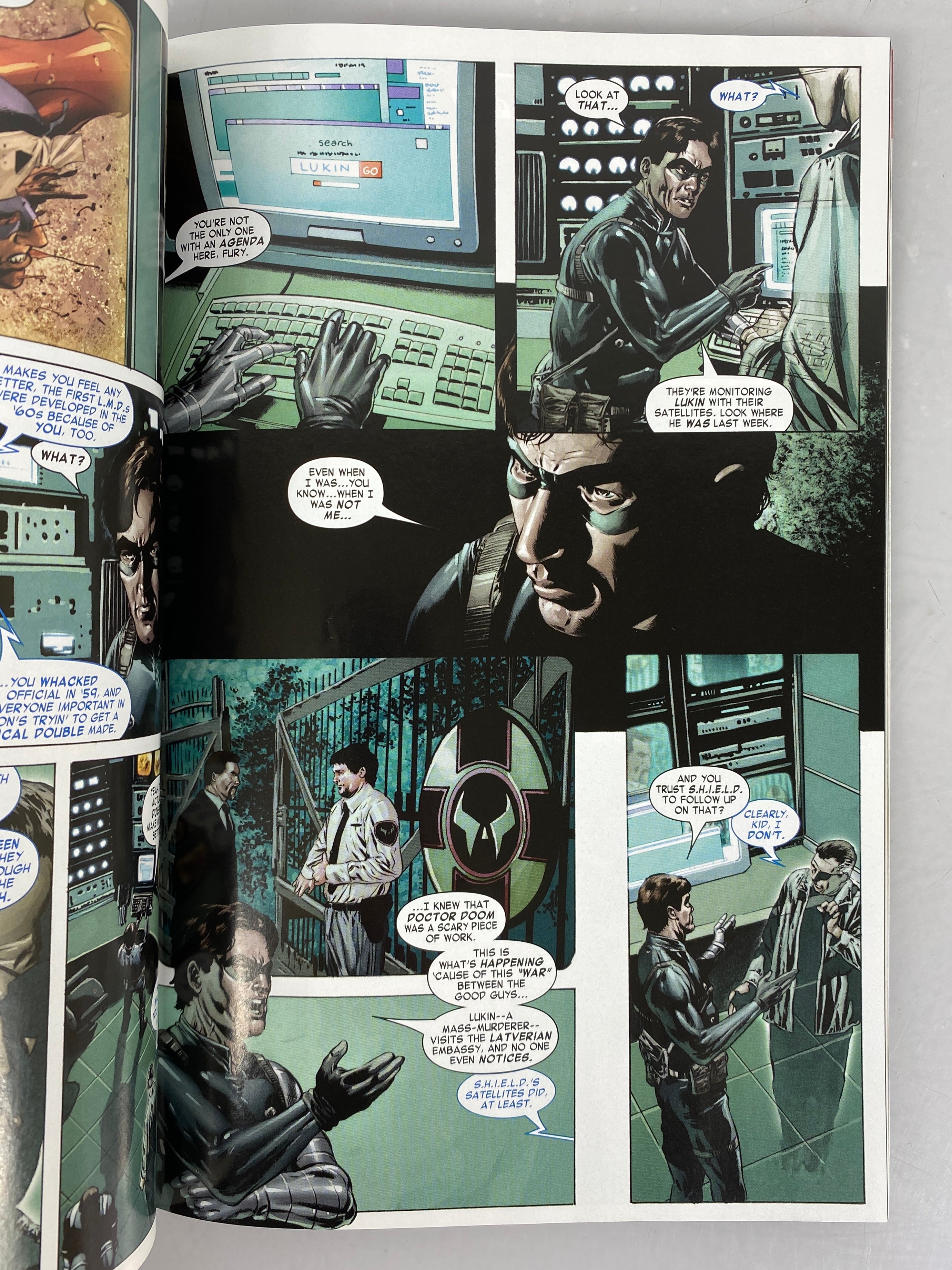 Lot of 7 Captain America, Avengers (Marvel 2007-2011) Graphic Novels SC