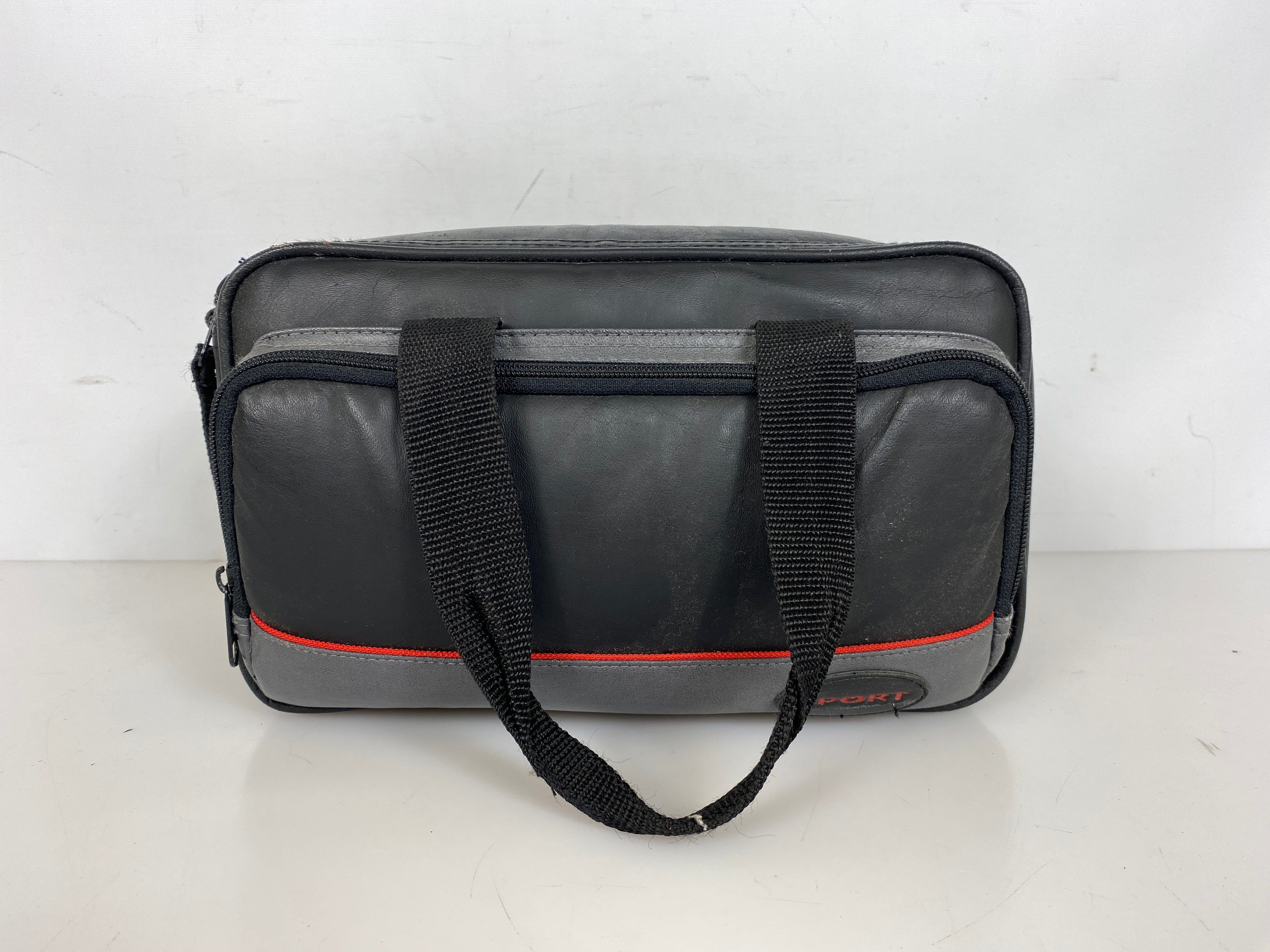 Minolta Maxxum 3xi 35mm SLR Camera with Tamron Lens