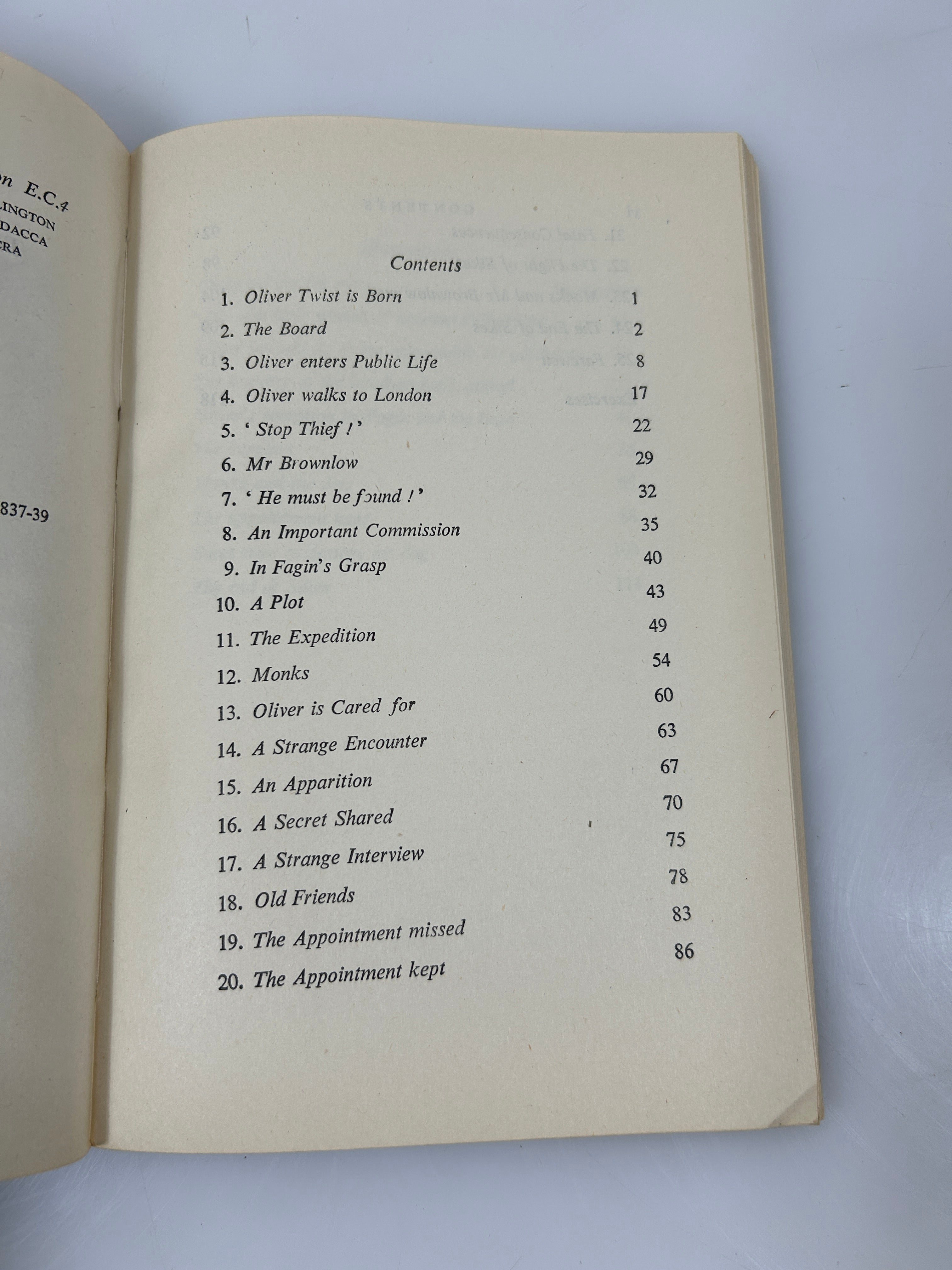 Oliver Twist by Charles Dickens Abridged Ill George Cruikshank Oxford University Press 1960