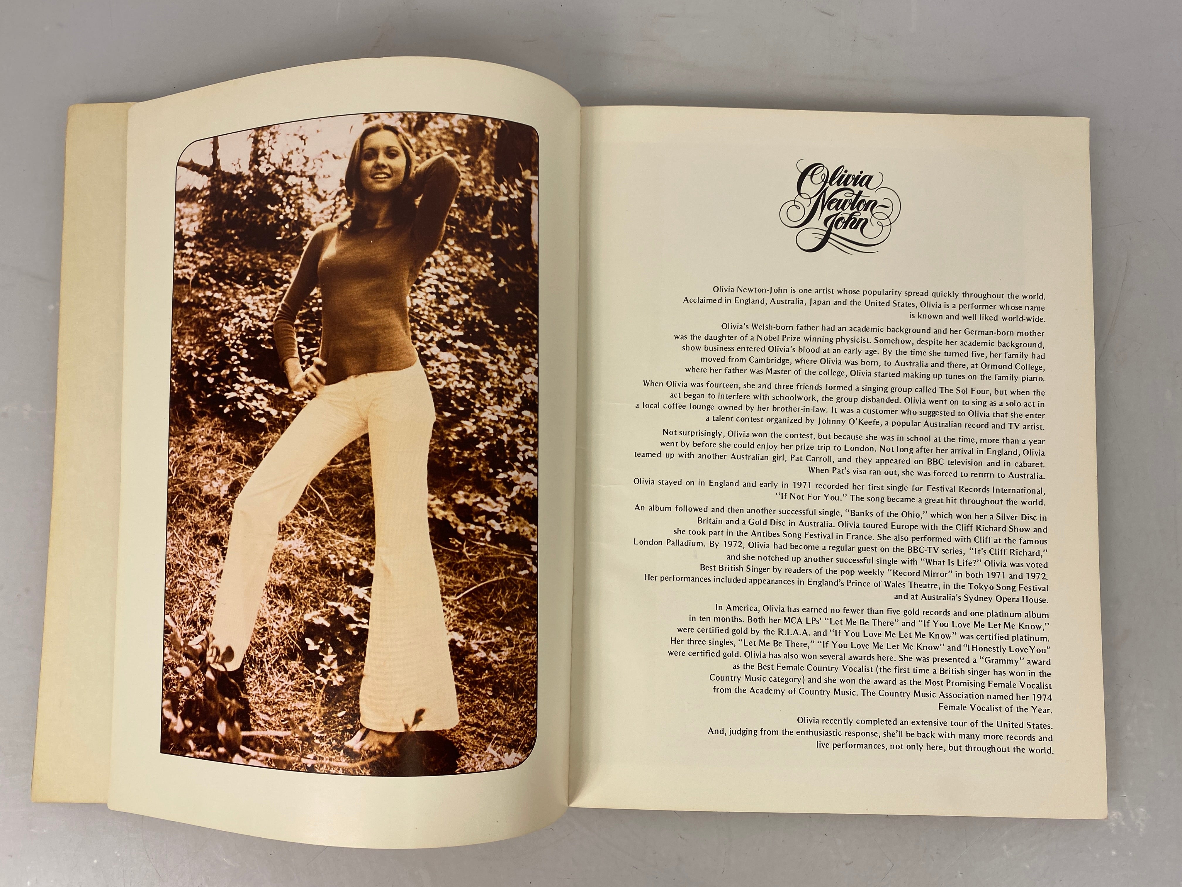 Olivia Newton John Music Book 1975