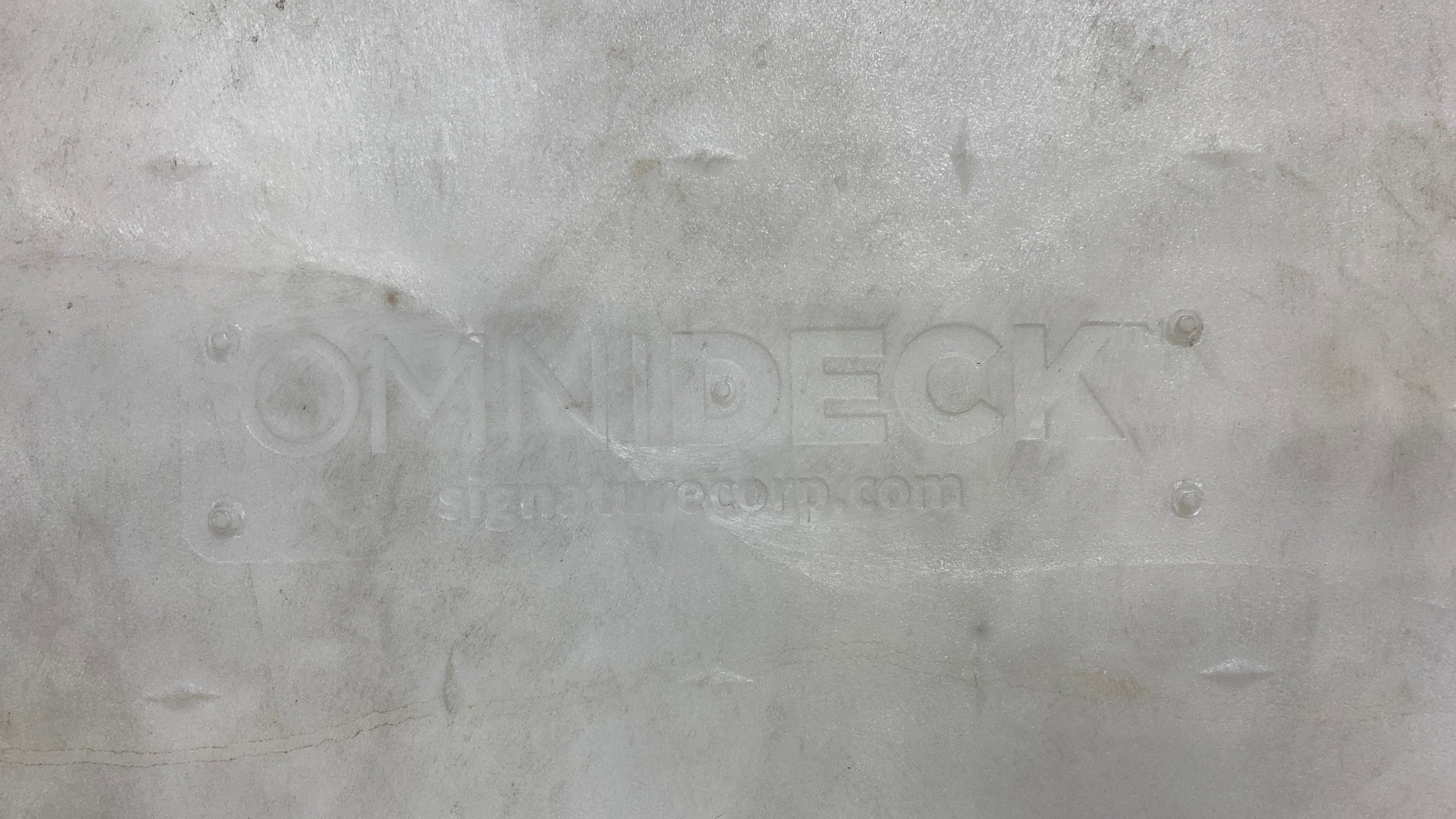 OmniDeck White Connector Ramp