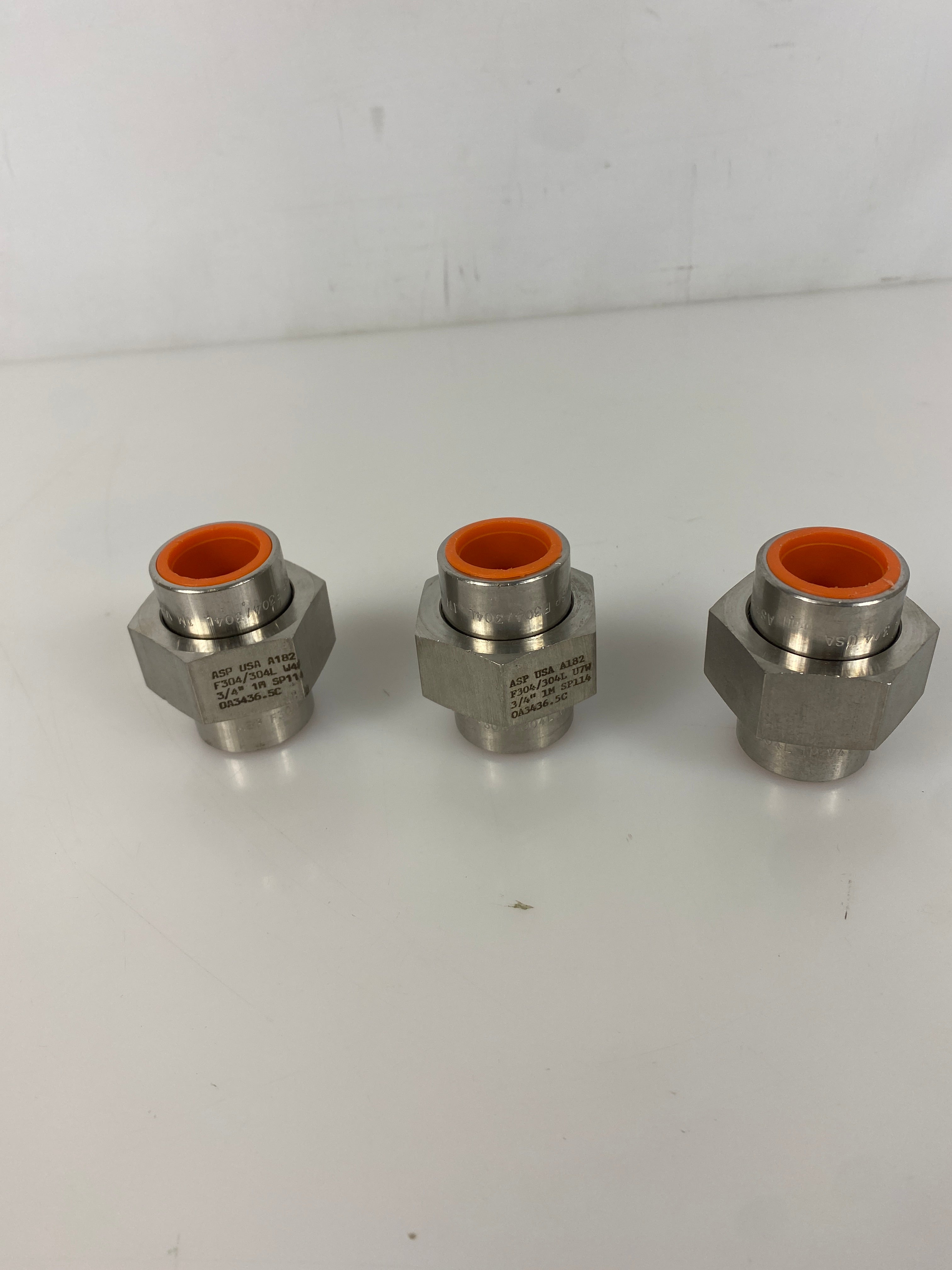 S. Steel Union 3/4" Pack of 3