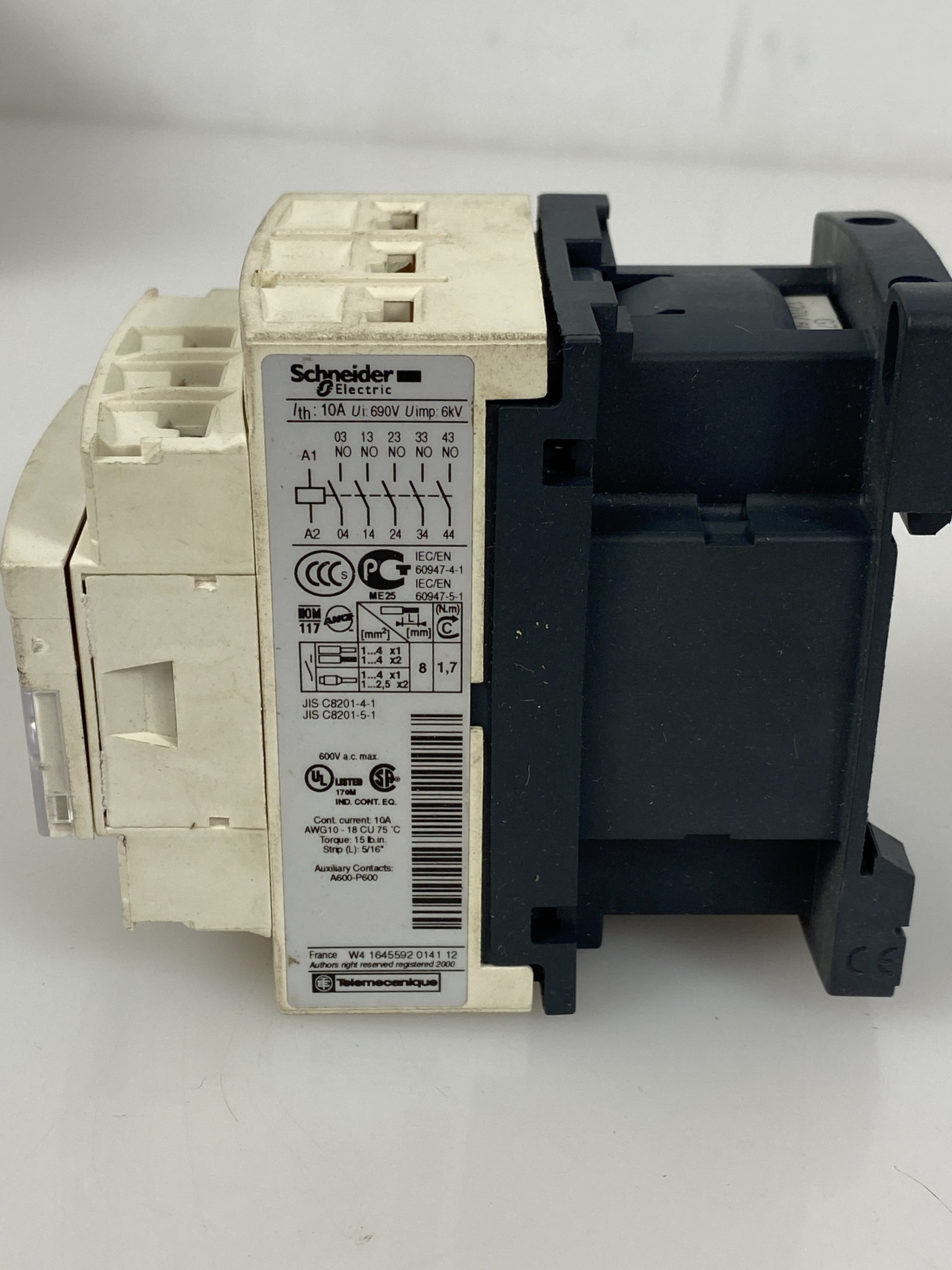 Schneider Electric CAD50G7 Relay Pack of 2