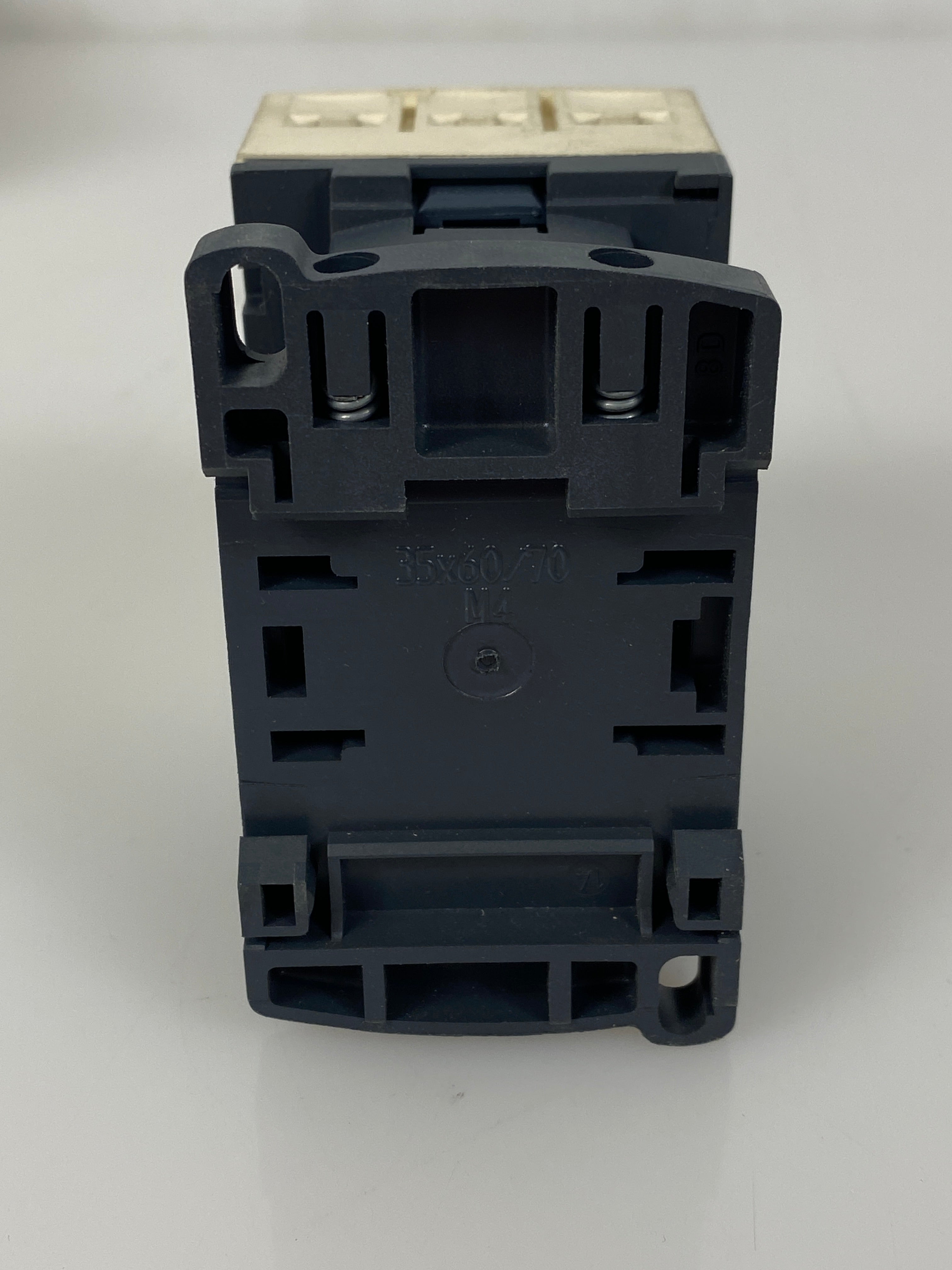 Schneider Electric CAD50G7 Relay Pack of 2