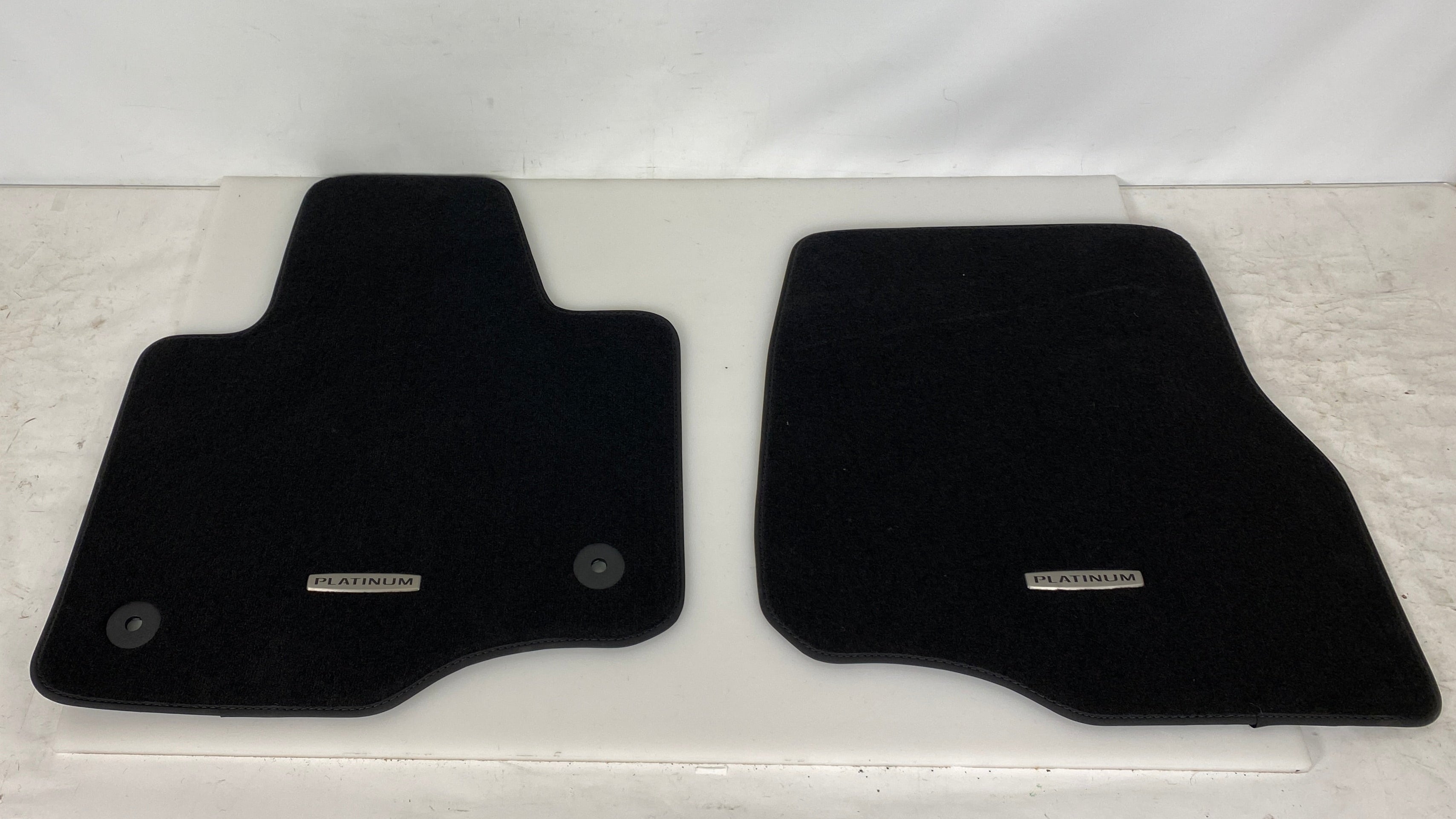 Set of 4 Ford Expedition Platinum Floormats