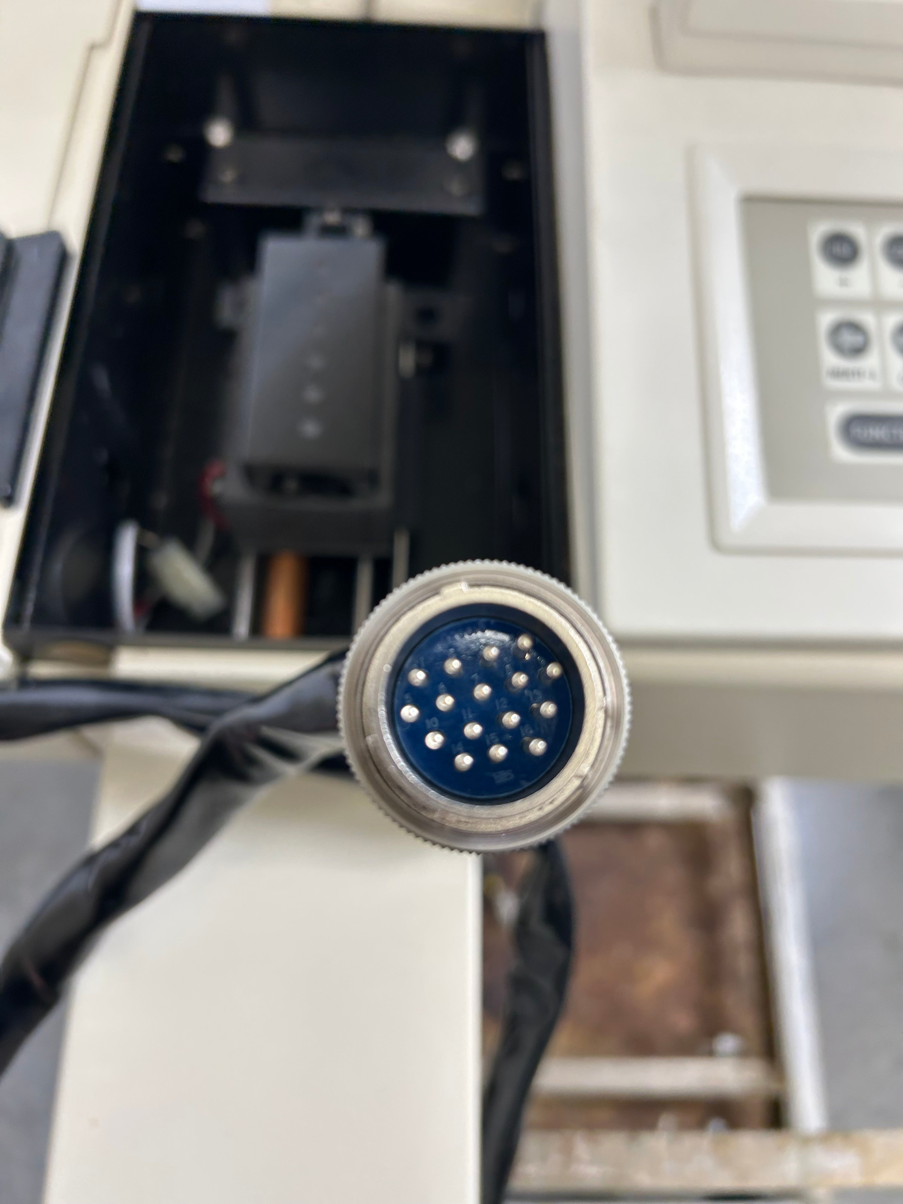 Shimadzu UV-260 UV-VIS Spectrophotometer with CPS-260 Controller