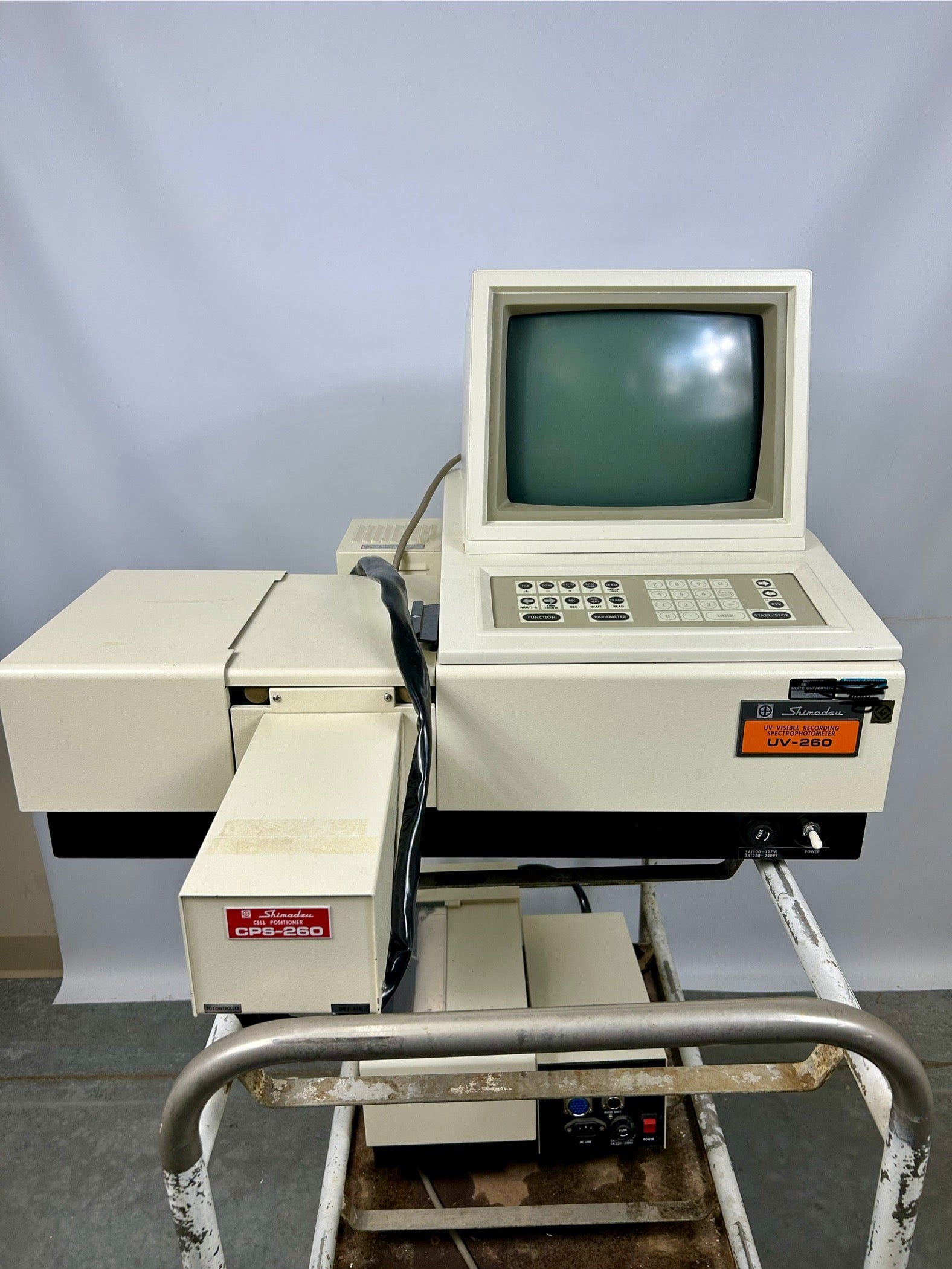 Shimadzu UV-260 UV-VIS Spectrophotometer with CPS-260 Controller