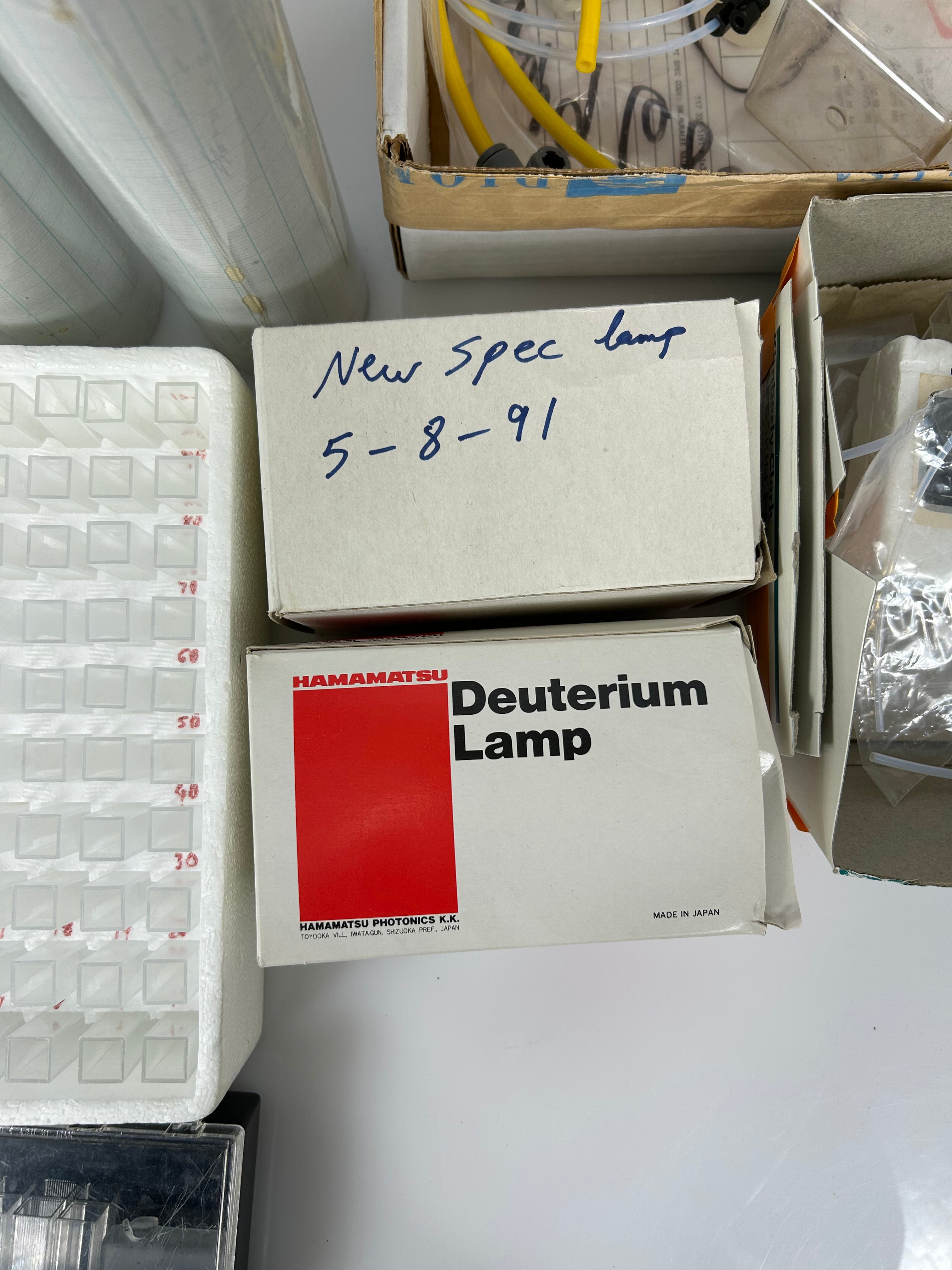 Shimadzu UV-260 UV-VIS Spectrophotometer with CPS-260 Controller